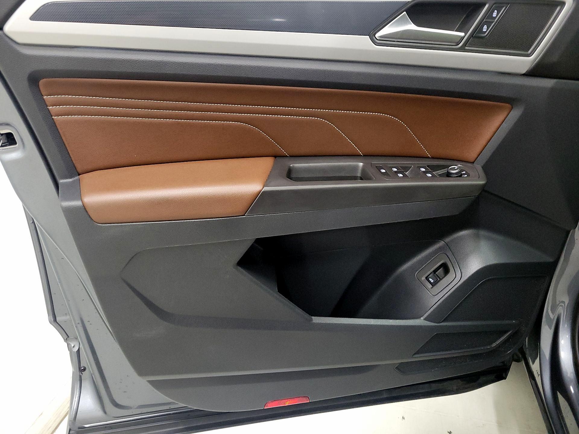 Thumbnail: 2022 Volkswagen Atlas - 12