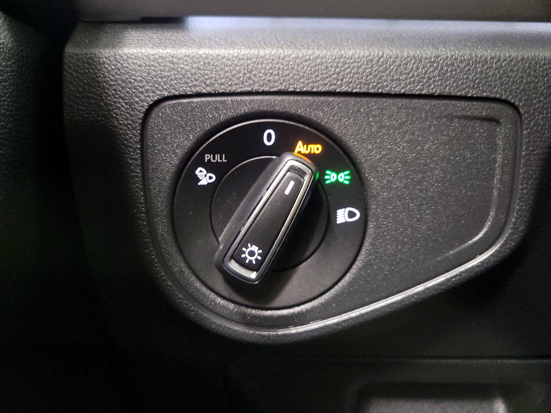 Thumbnail: 2022 Volkswagen Atlas - 13