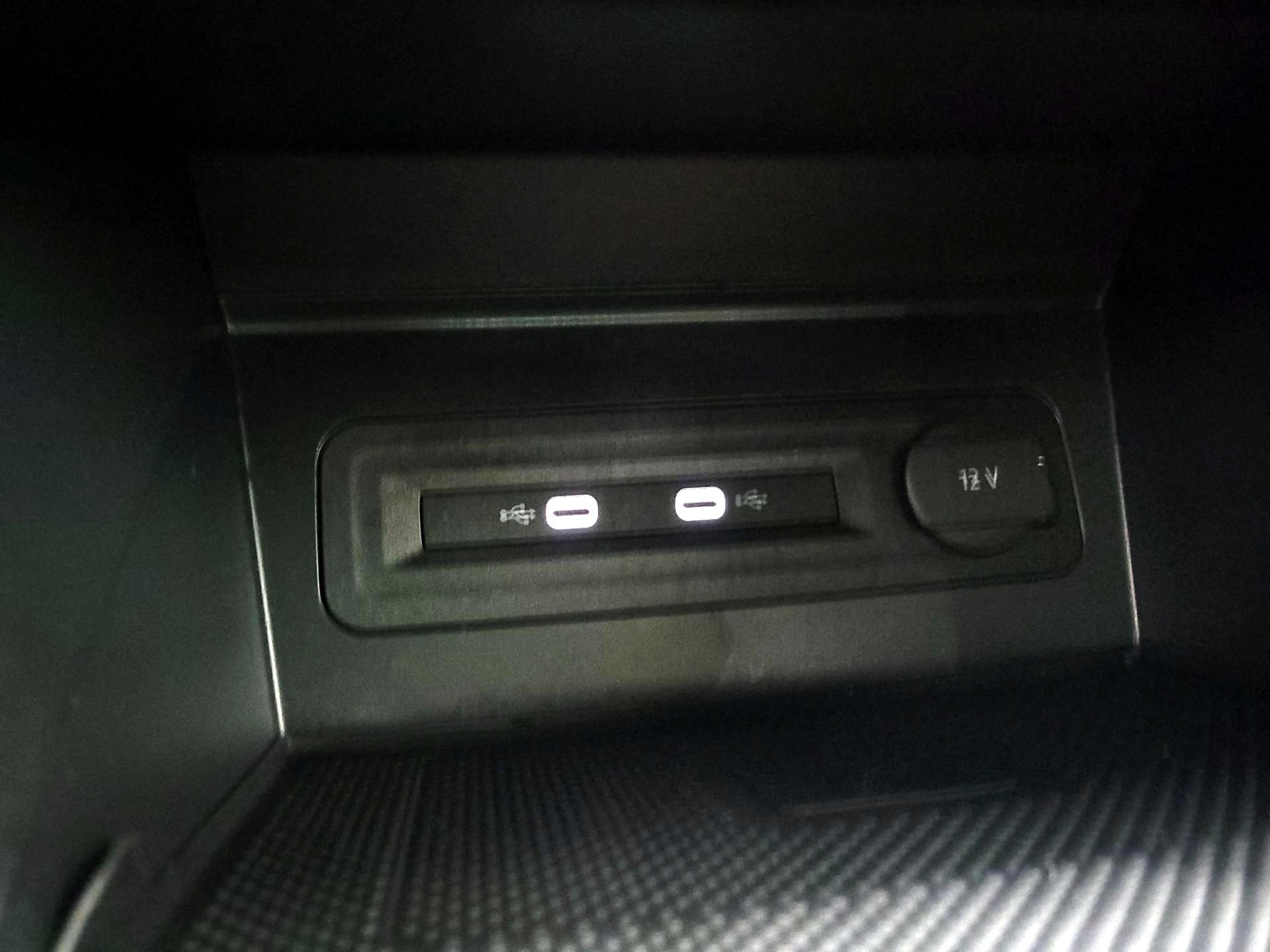 Thumbnail: 2022 Volkswagen Atlas - 19