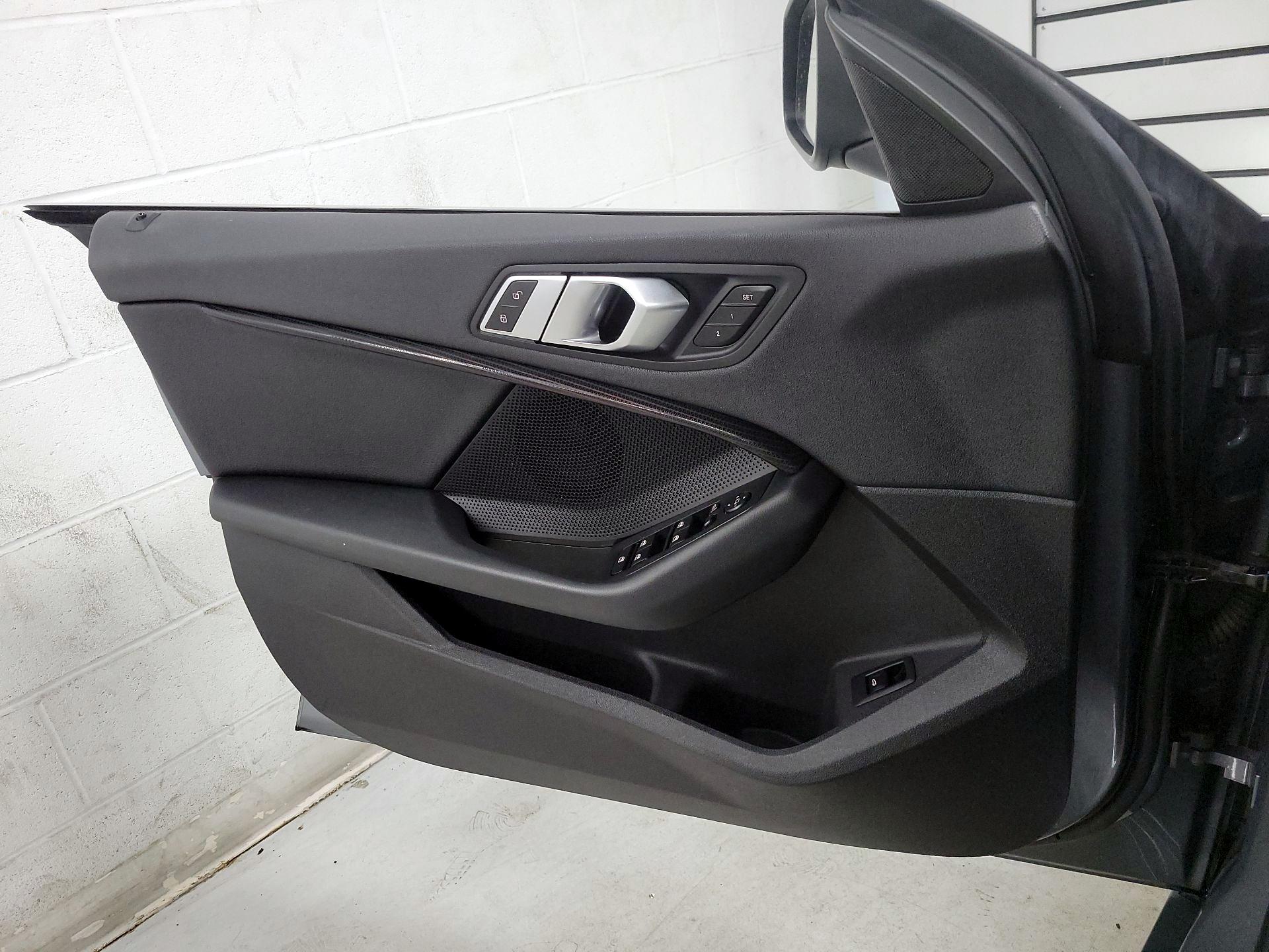 Thumbnail: 2022 BMW 2 Series - 10