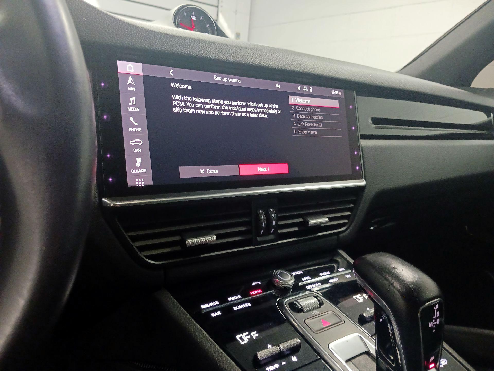 Thumbnail: 2021 Porsche Cayenne - 14