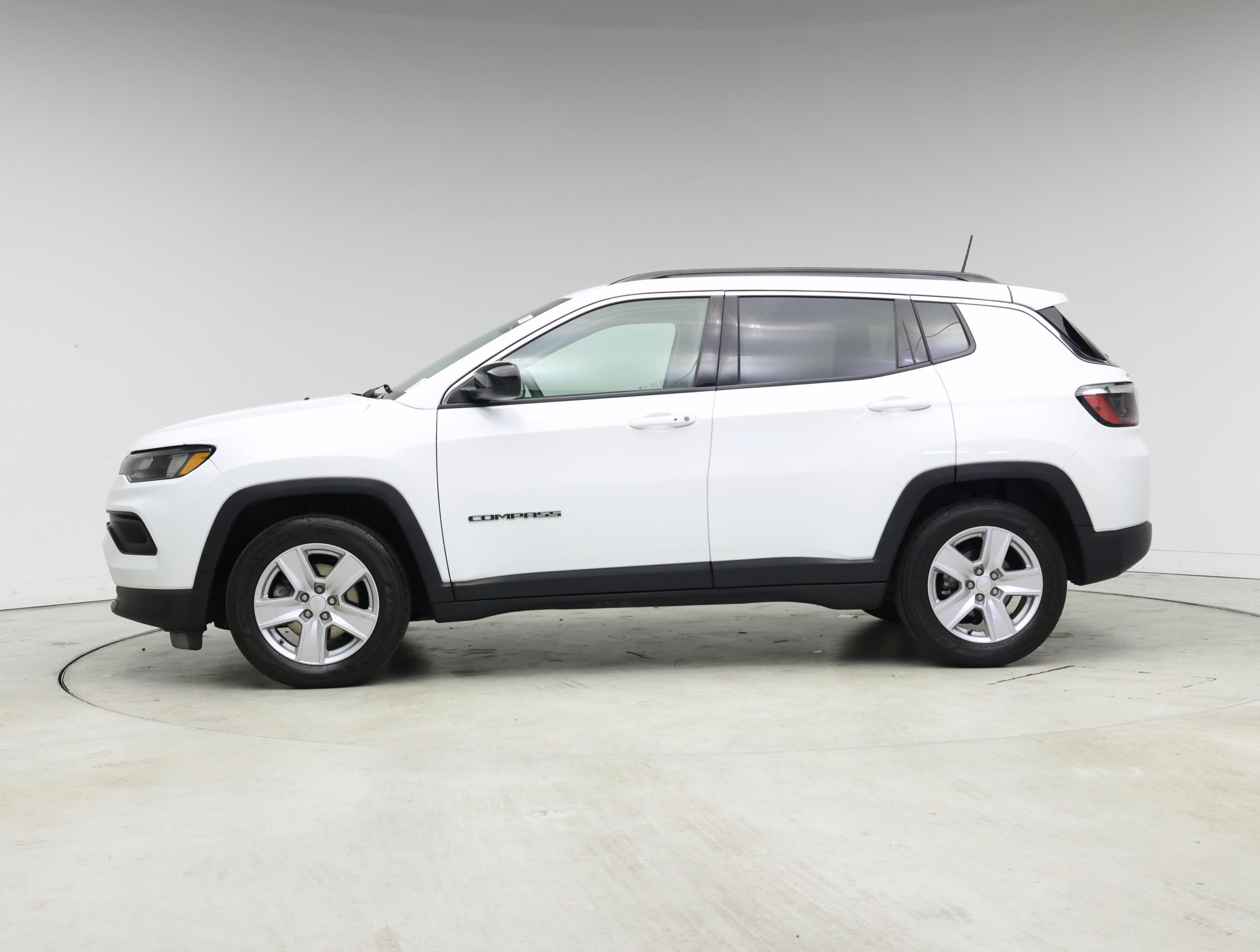 Thumbnail: 2022 Jeep Compass - 3