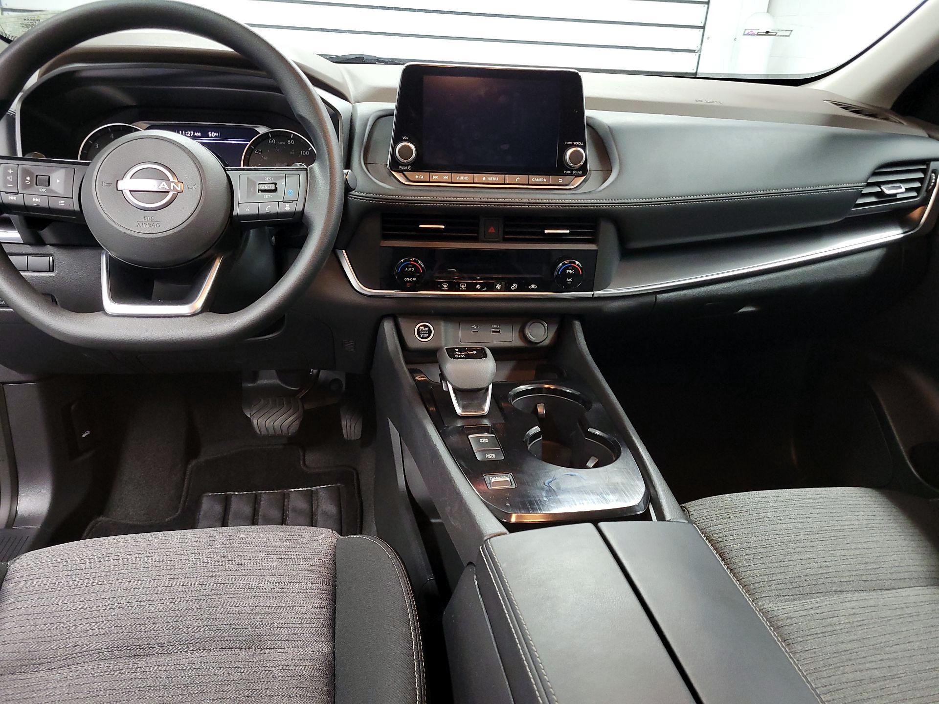 Thumbnail: 2023 Nissan Rogue - 9