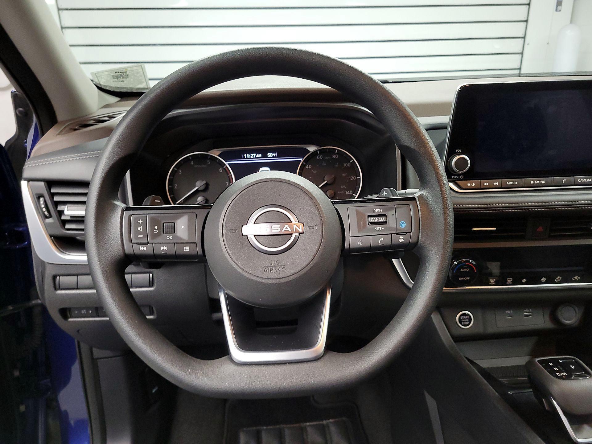 Thumbnail: 2023 Nissan Rogue - 10