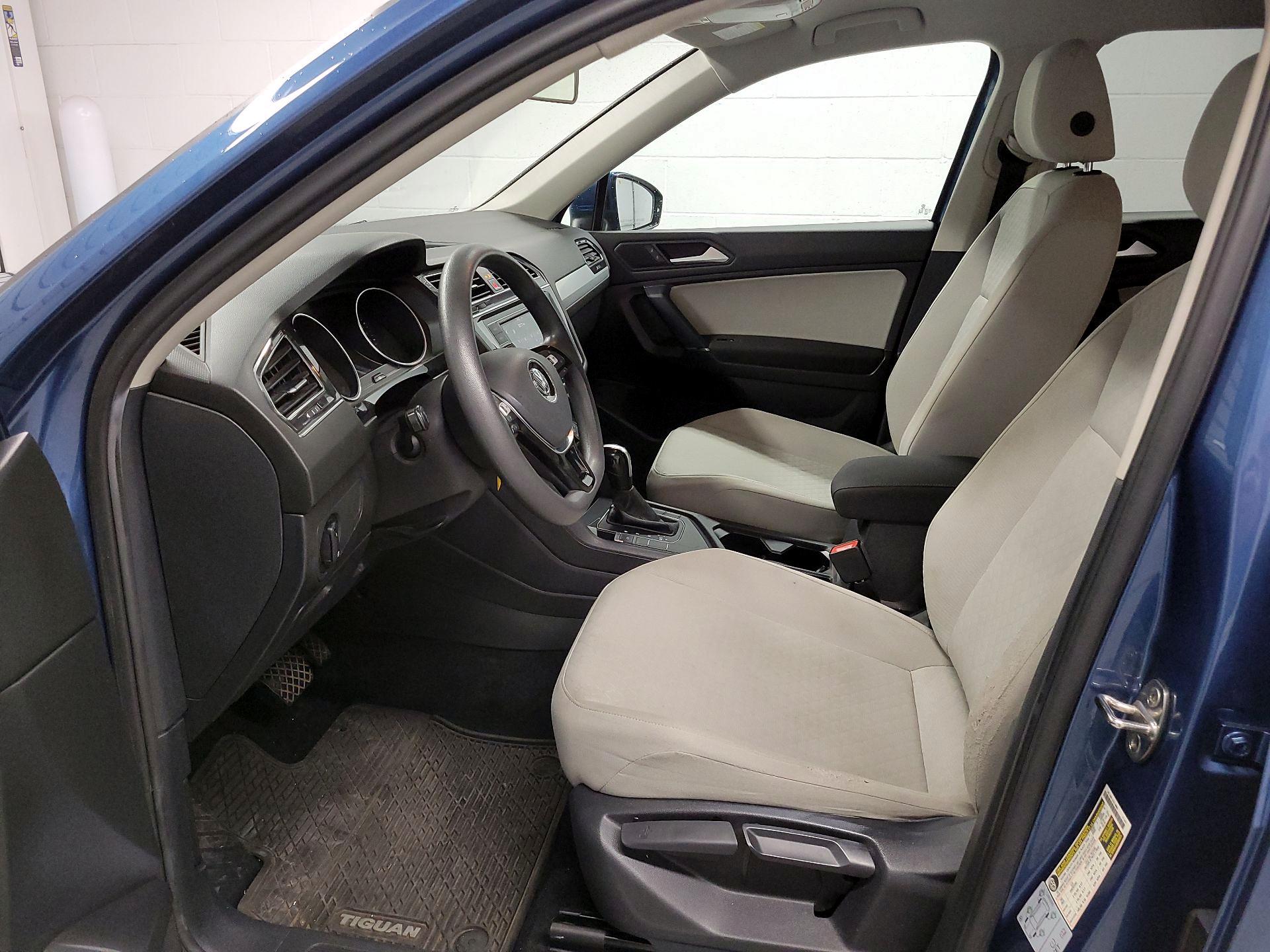 Thumbnail: 2020 Volkswagen Tiguan - 9