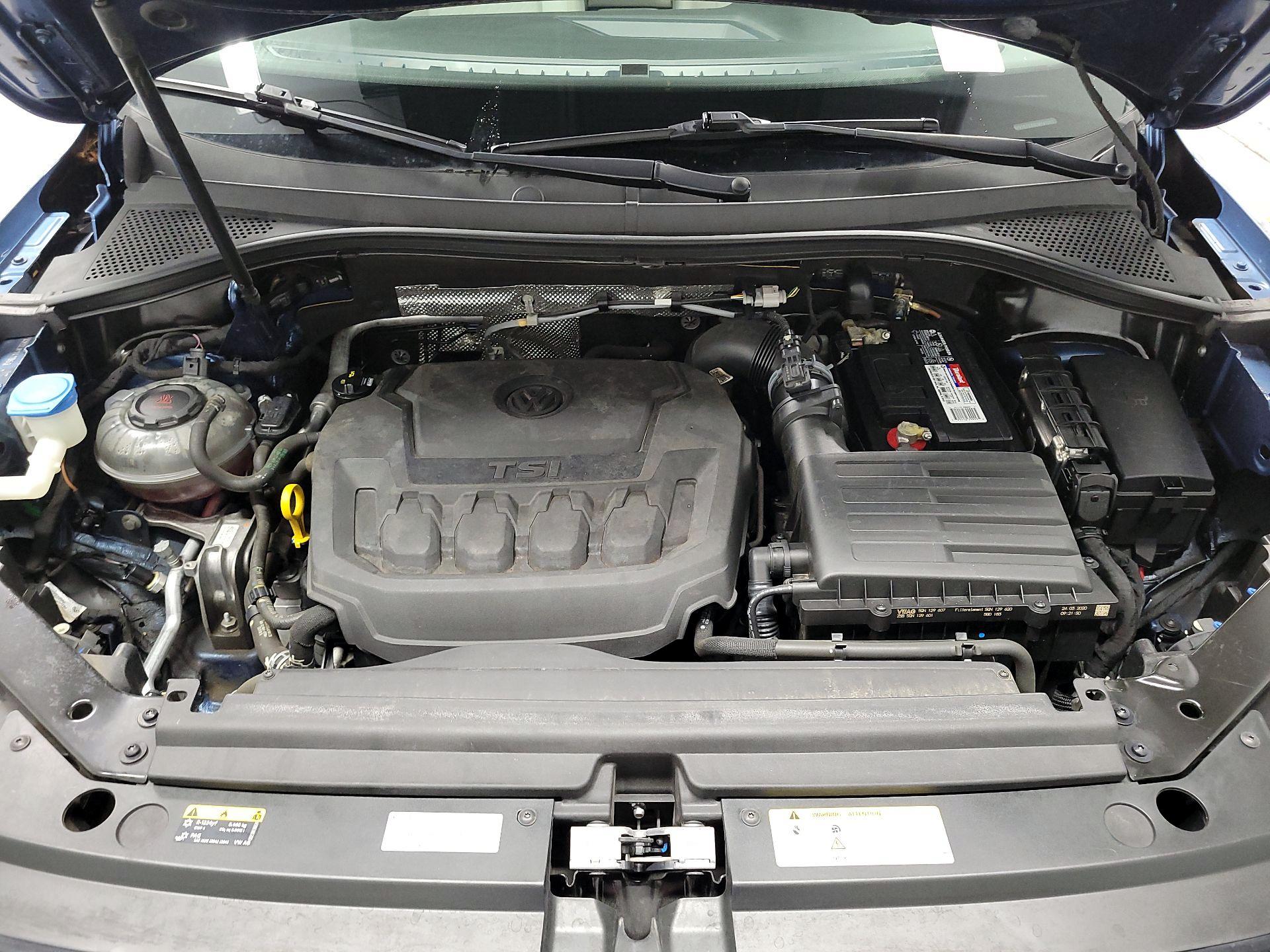 Thumbnail: 2020 Volkswagen Tiguan - 18