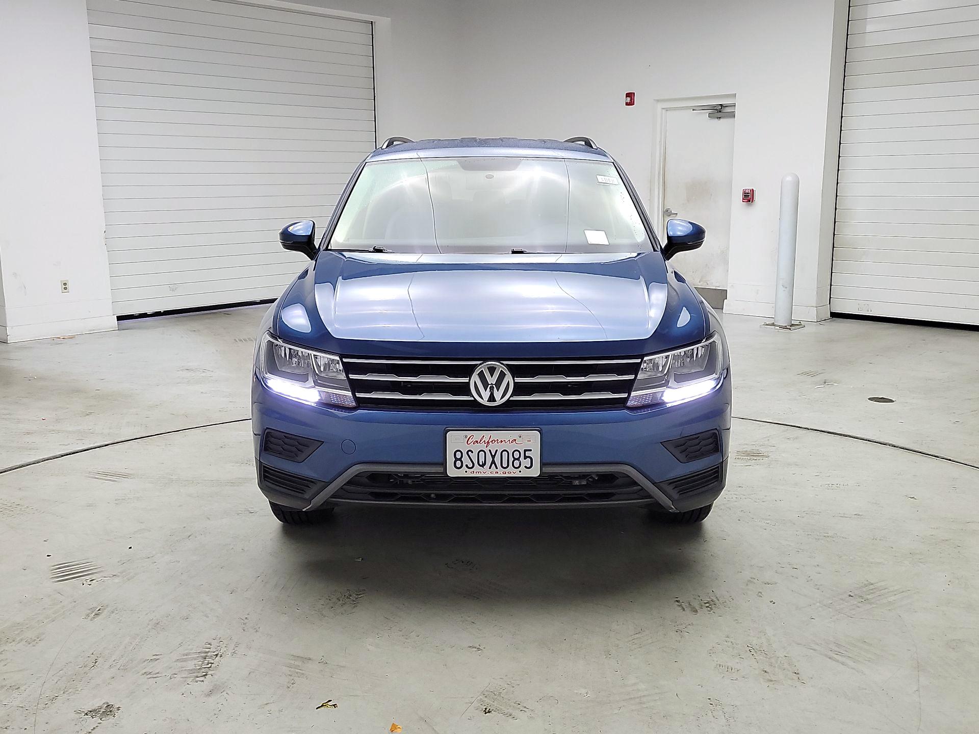 Thumbnail: 2020 Volkswagen Tiguan - 2