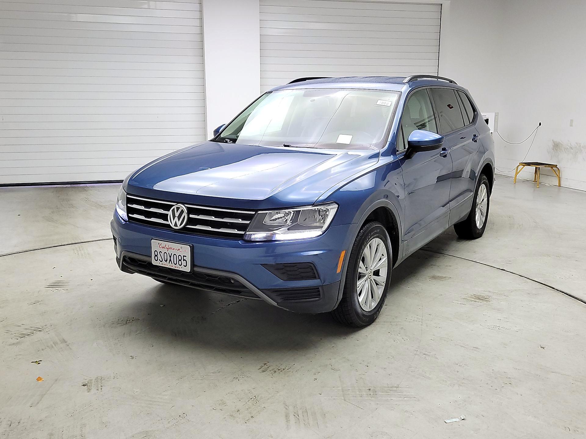 Thumbnail: 2020 Volkswagen Tiguan - 3