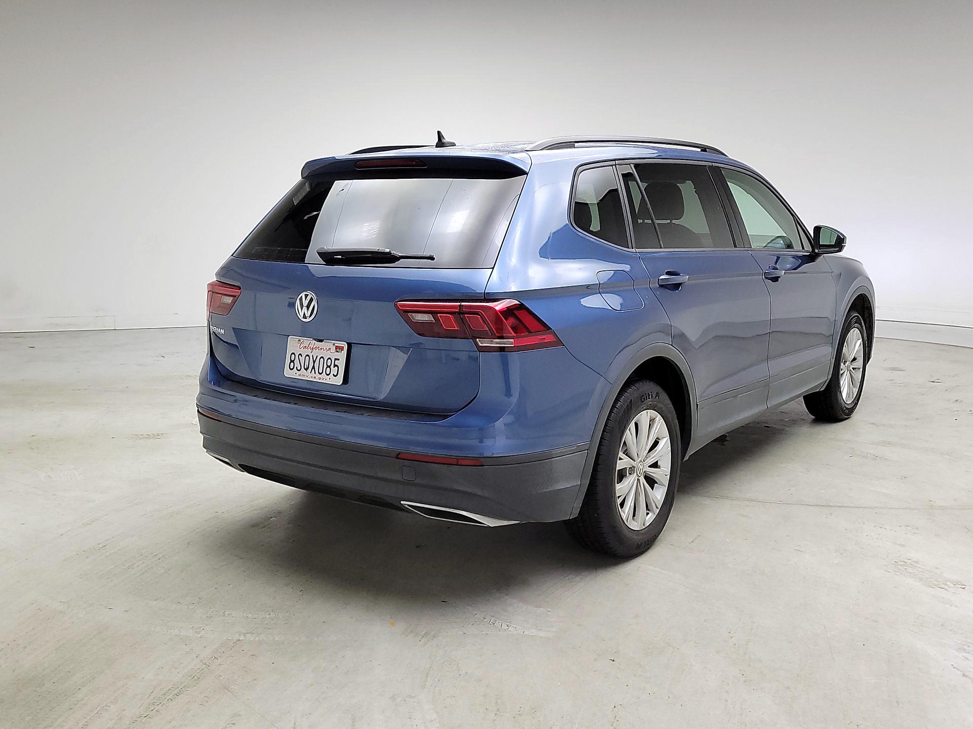 Thumbnail: 2020 Volkswagen Tiguan - 5