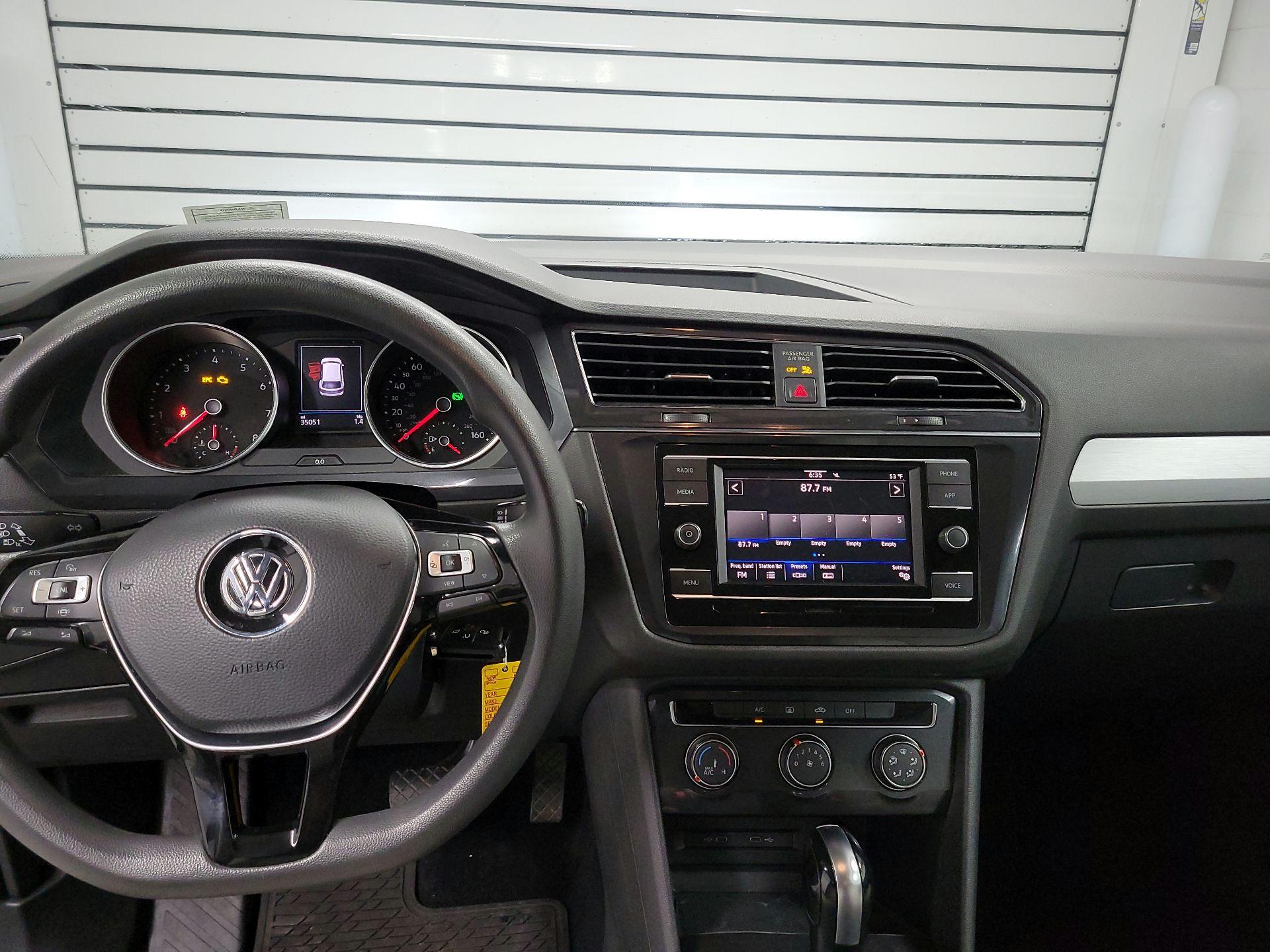 Thumbnail: 2020 Volkswagen Tiguan - 8