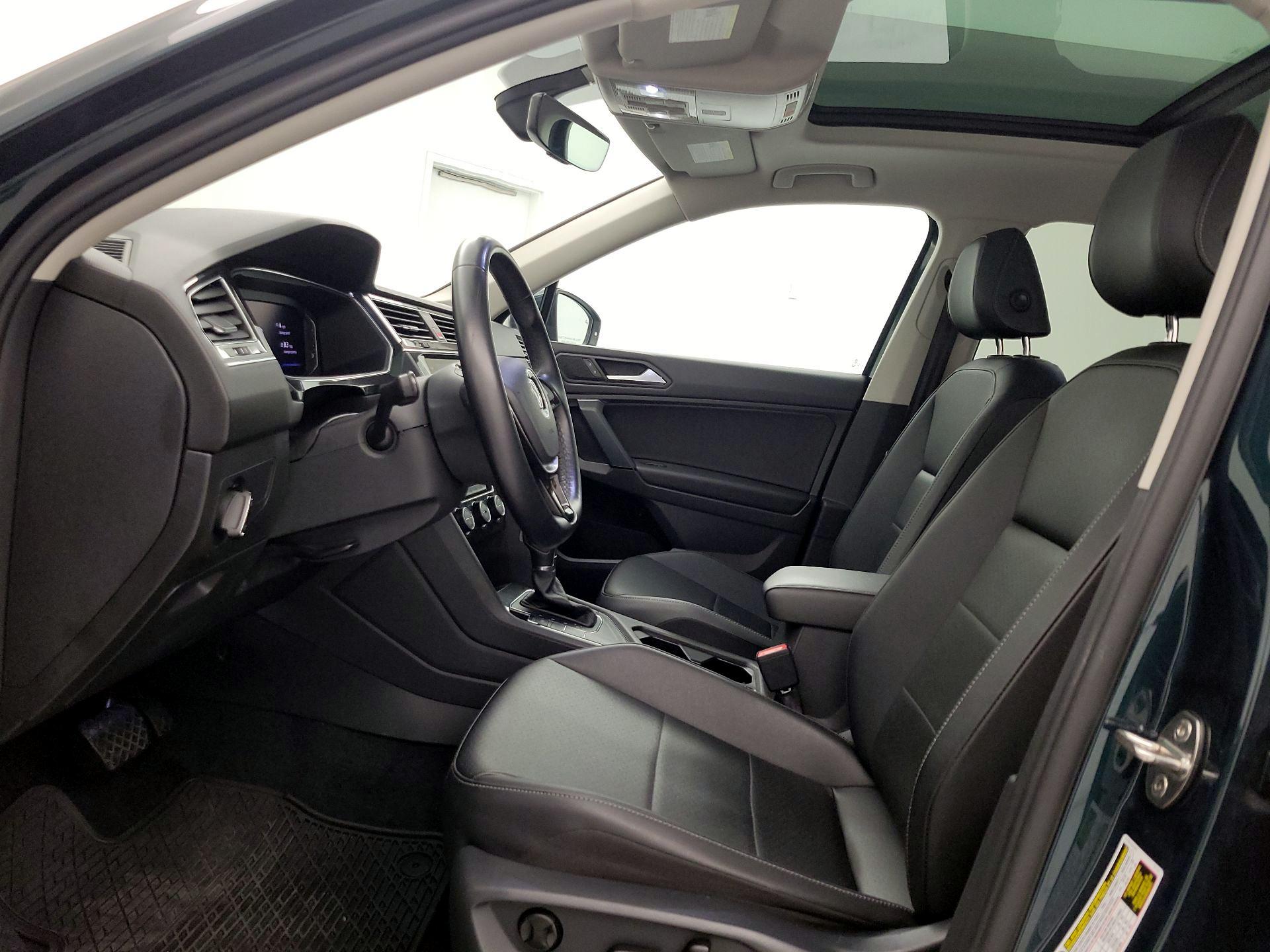 Thumbnail: 2019 Volkswagen Tiguan - 11