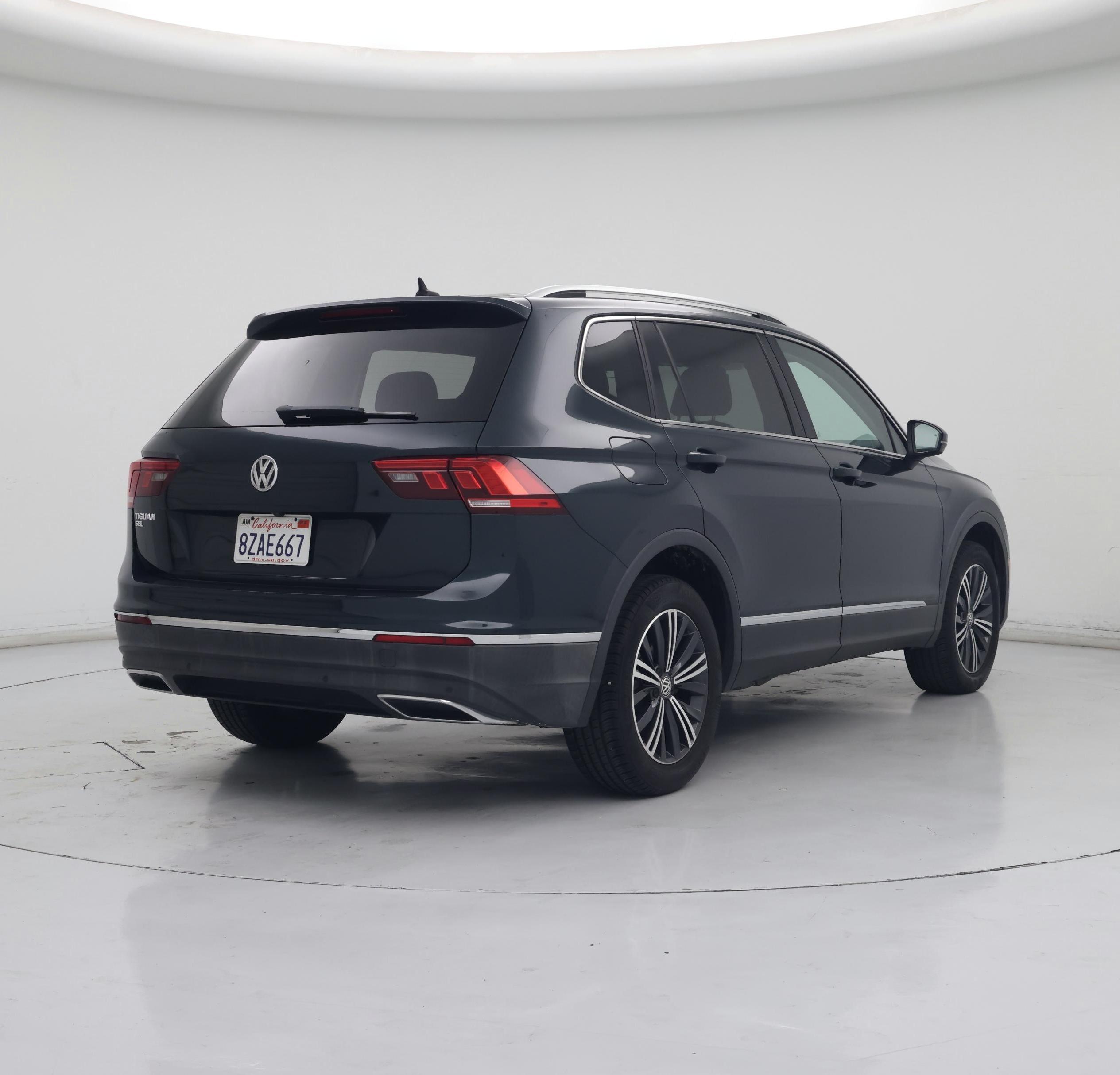 Thumbnail: 2019 Volkswagen Tiguan - 8