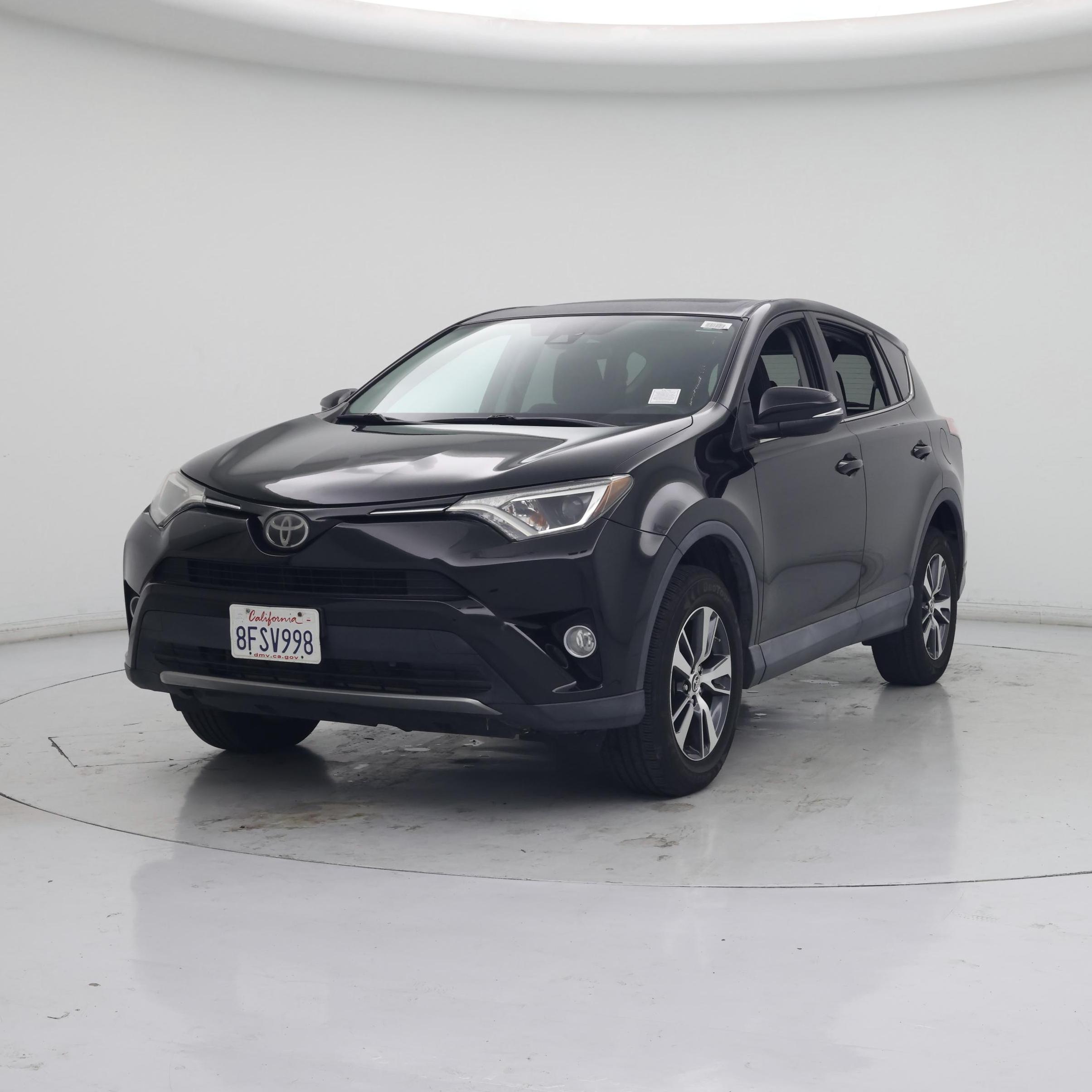 Thumbnail: 2018 Toyota RAV4 - 4