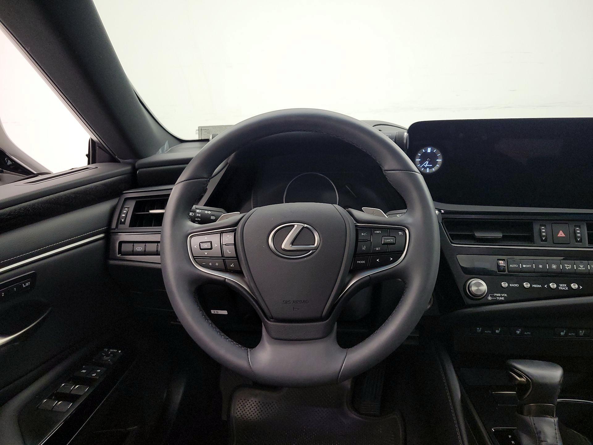 Thumbnail: 2024 Lexus ES - 10