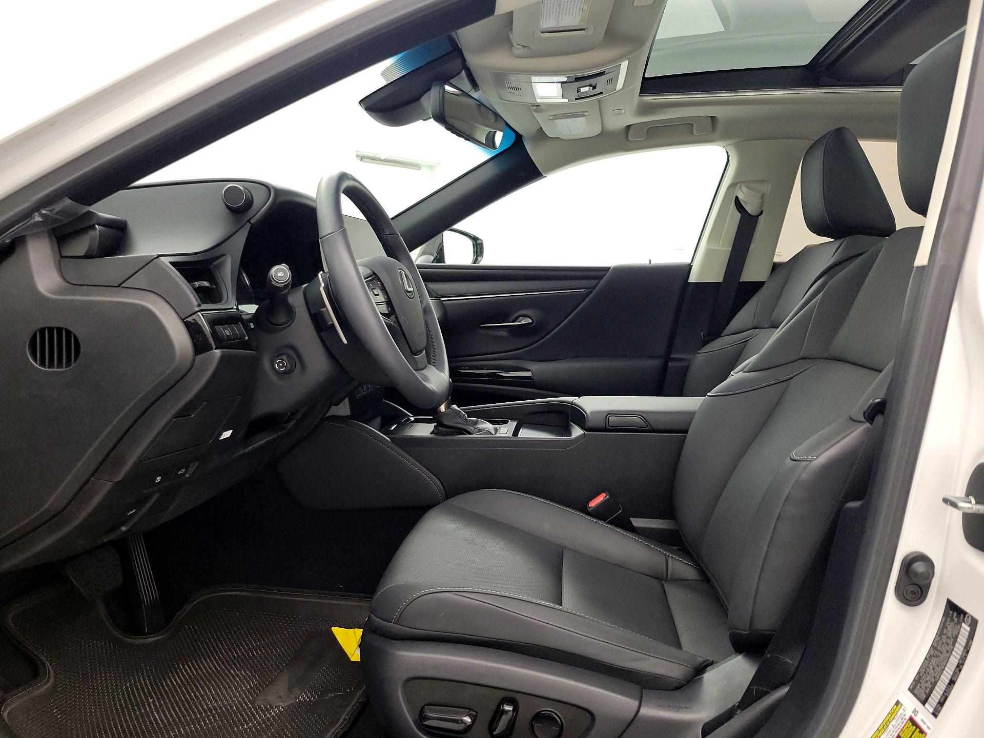 Thumbnail: 2024 Lexus ES - 11