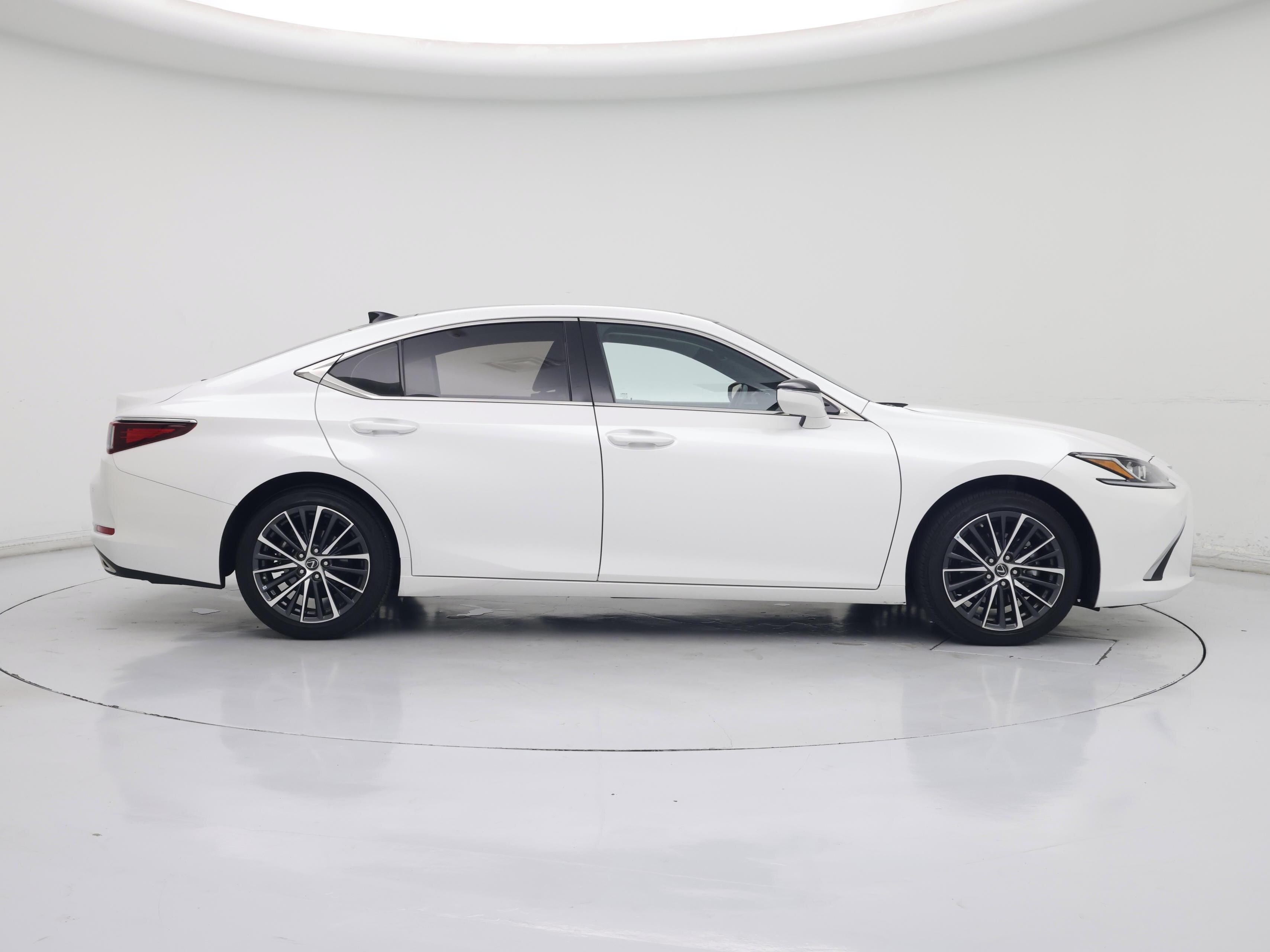 Thumbnail: 2024 Lexus ES - 7