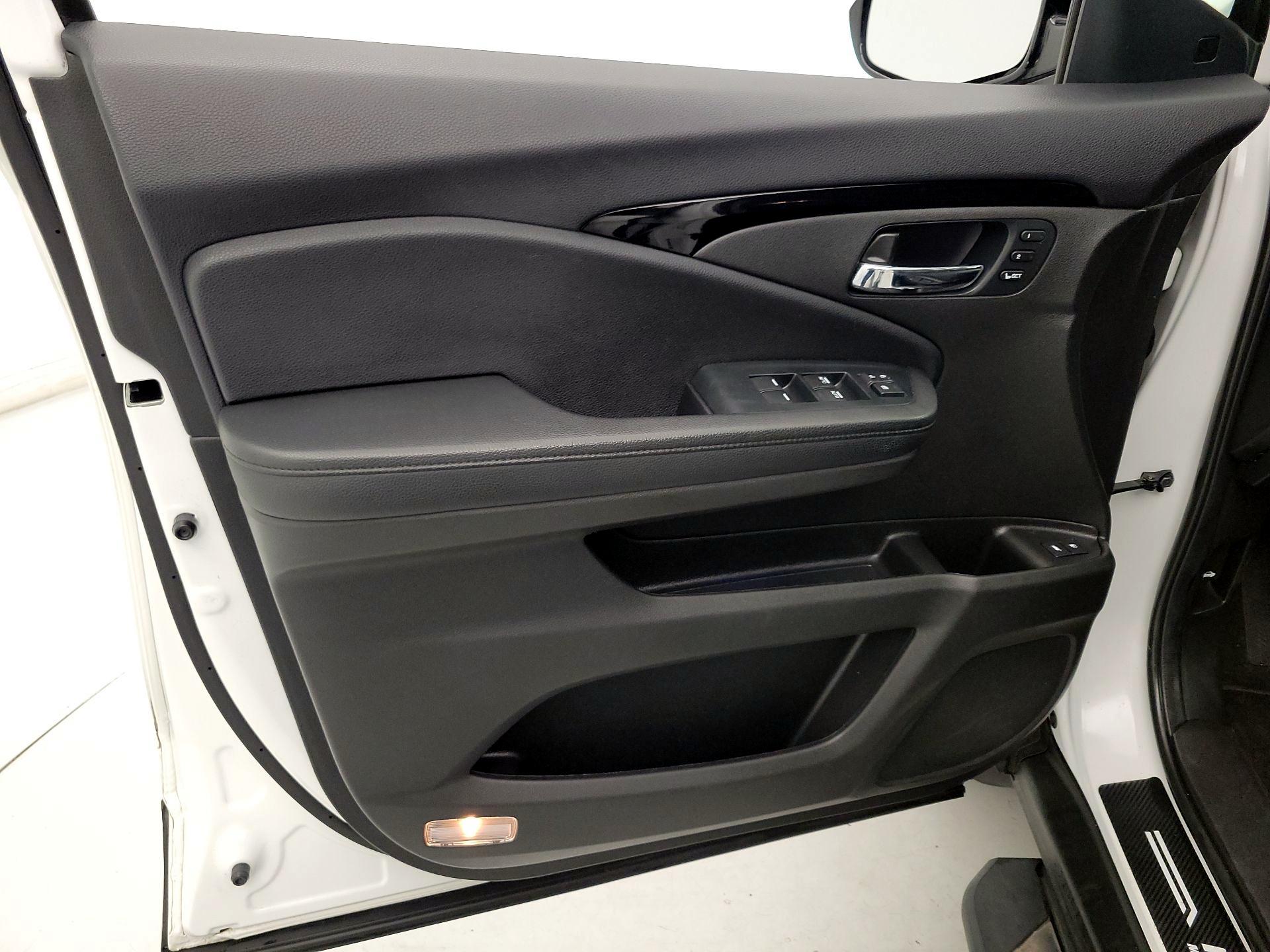 Thumbnail: 2022 Honda Pilot - 12