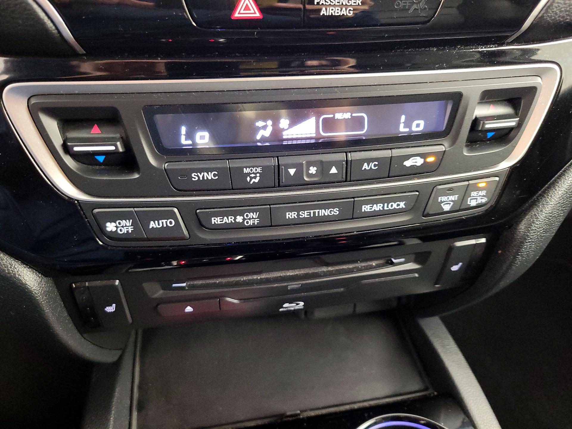 Thumbnail: 2022 Honda Pilot - 17