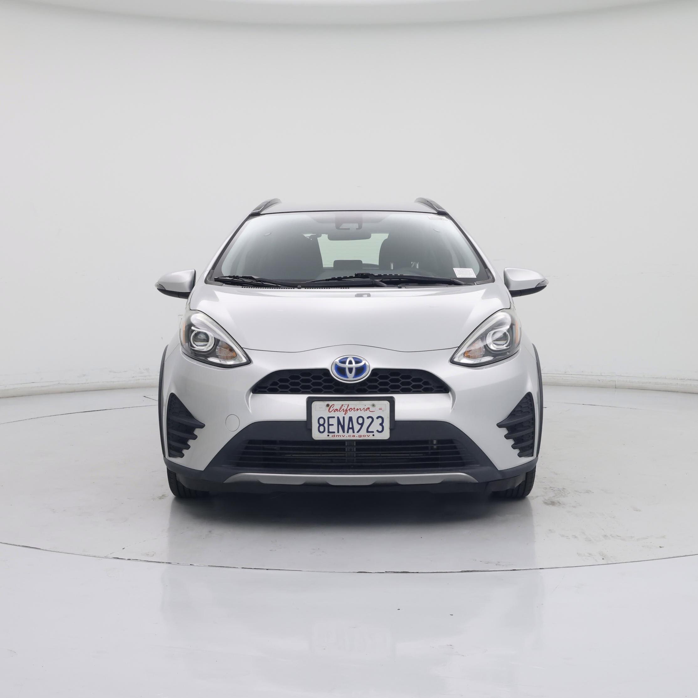 Thumbnail: 2018 Toyota Prius c - 5