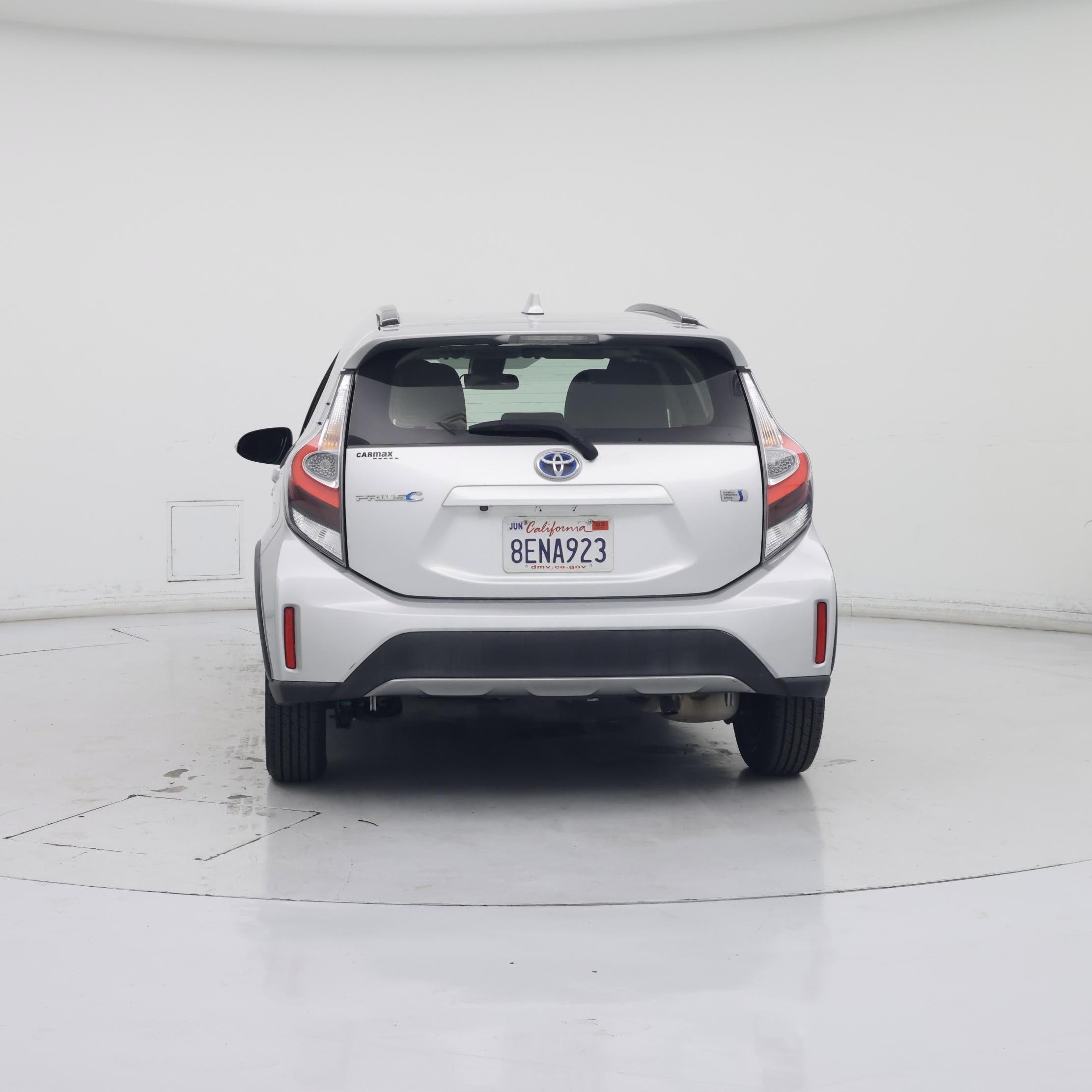 Thumbnail: 2018 Toyota Prius c - 6