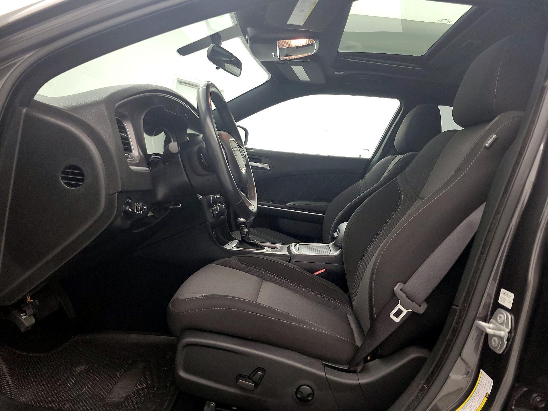 Thumbnail: 2022 Dodge Charger - 11