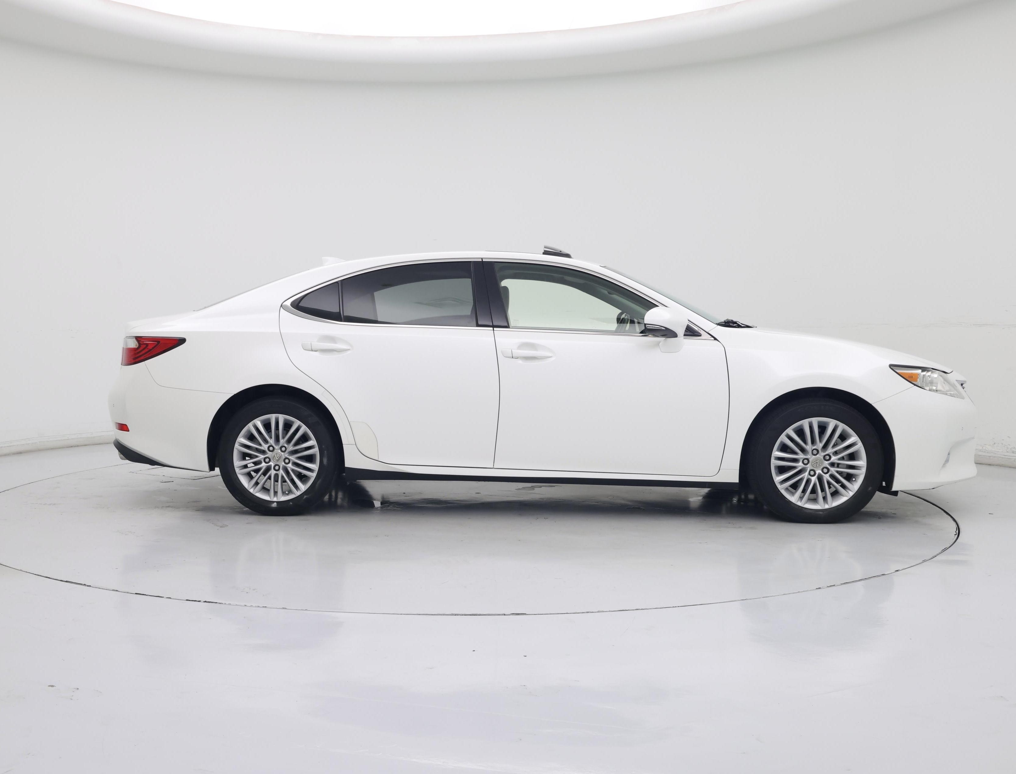 Thumbnail: 2015 Lexus ES - 7
