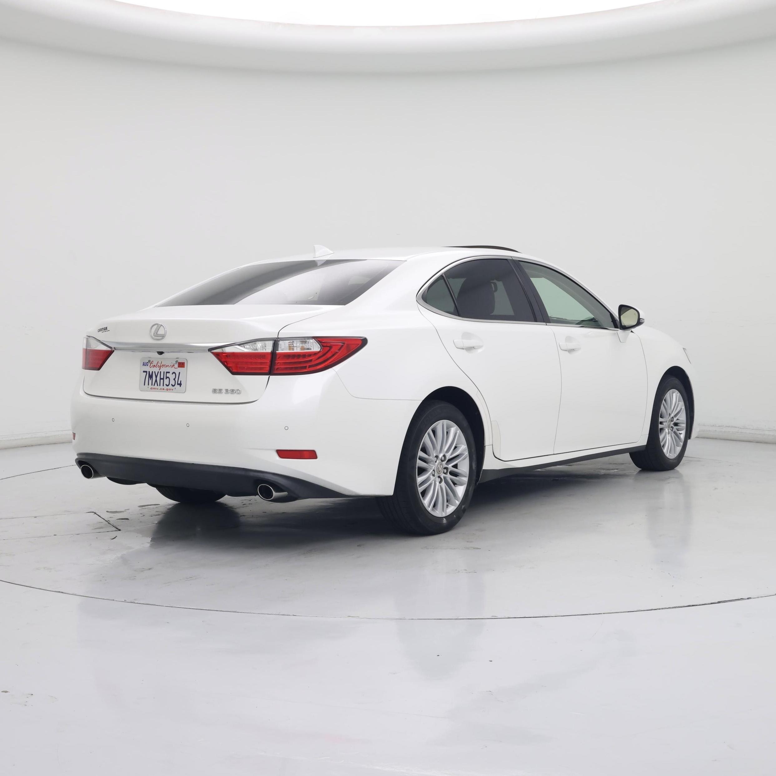 Thumbnail: 2015 Lexus ES - 8