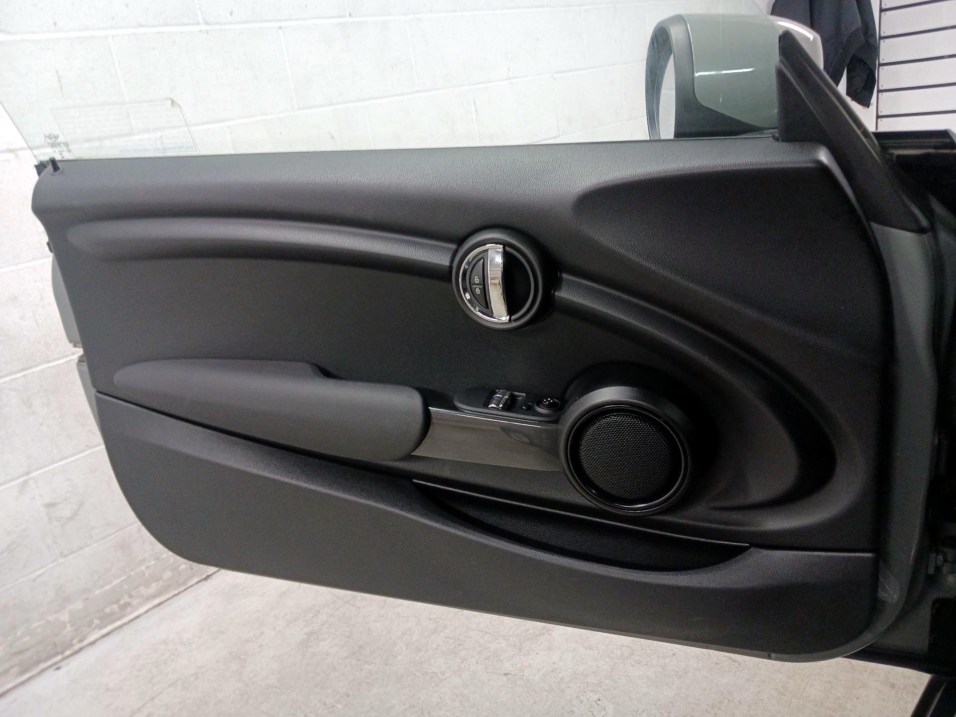 Thumbnail: 2020 MINI Cooper Hardtop - 12