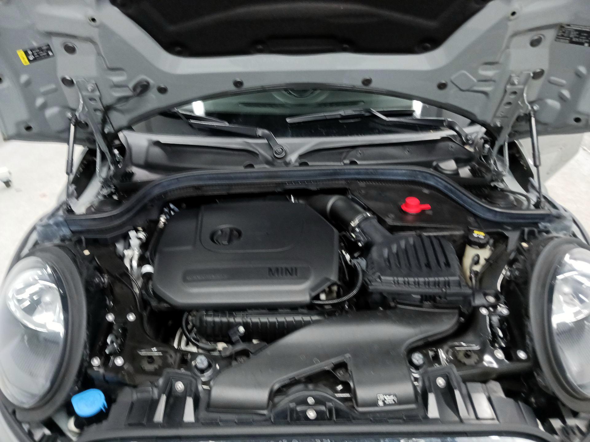 Thumbnail: 2020 MINI Cooper Hardtop - 18