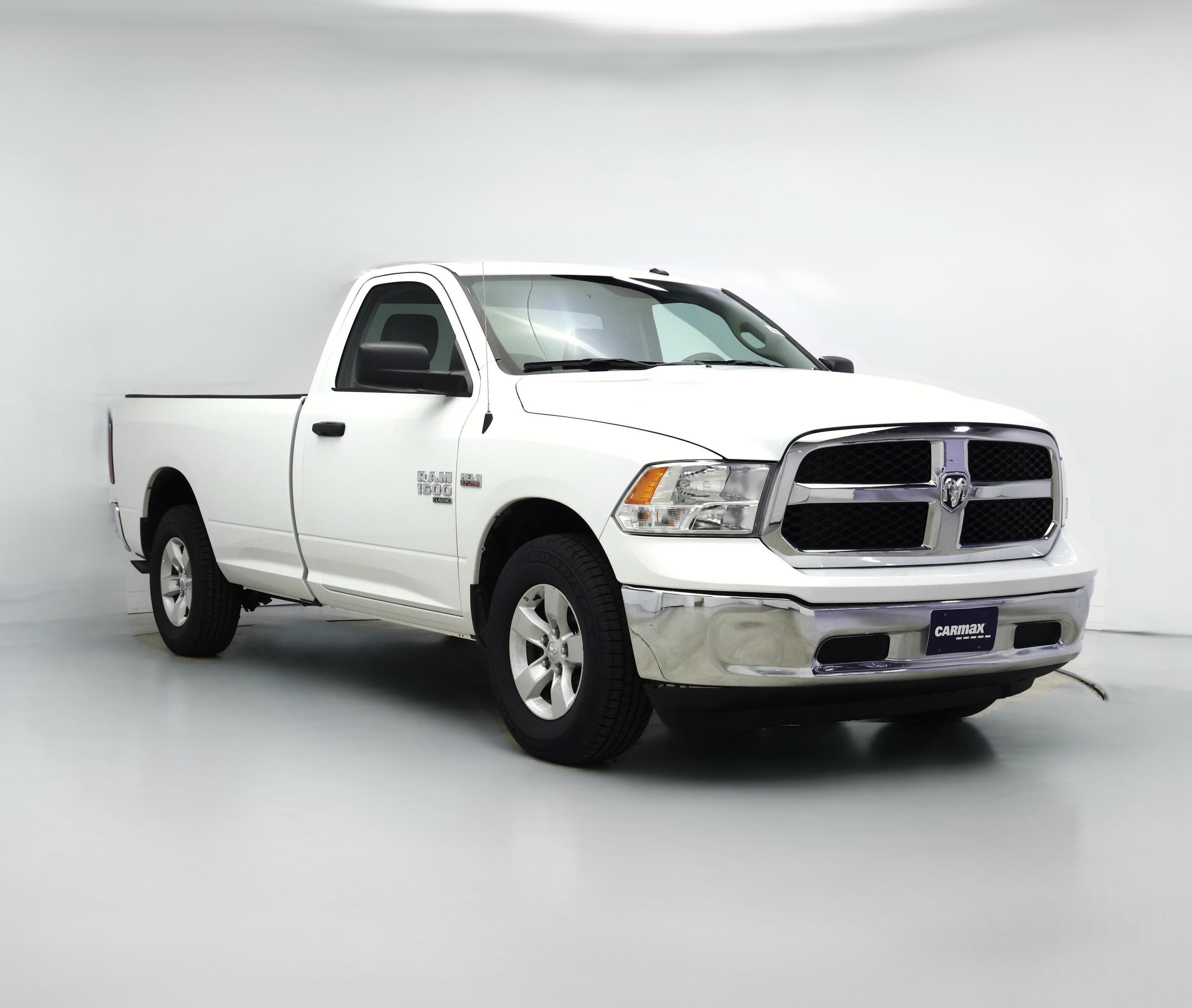 Thumbnail: 2022 RAM 1500 Classic - 1