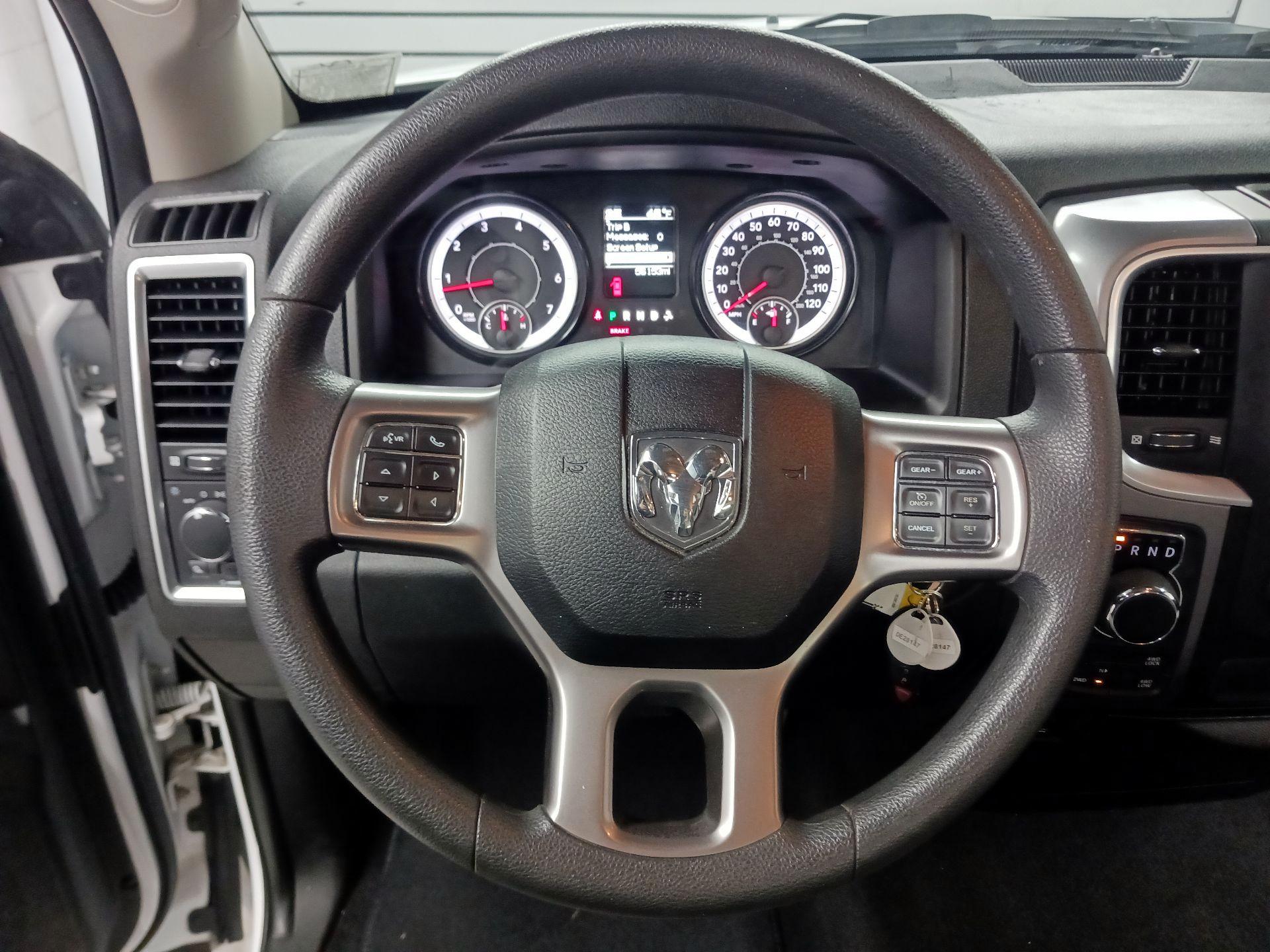 Thumbnail: 2022 RAM 1500 Classic - 10