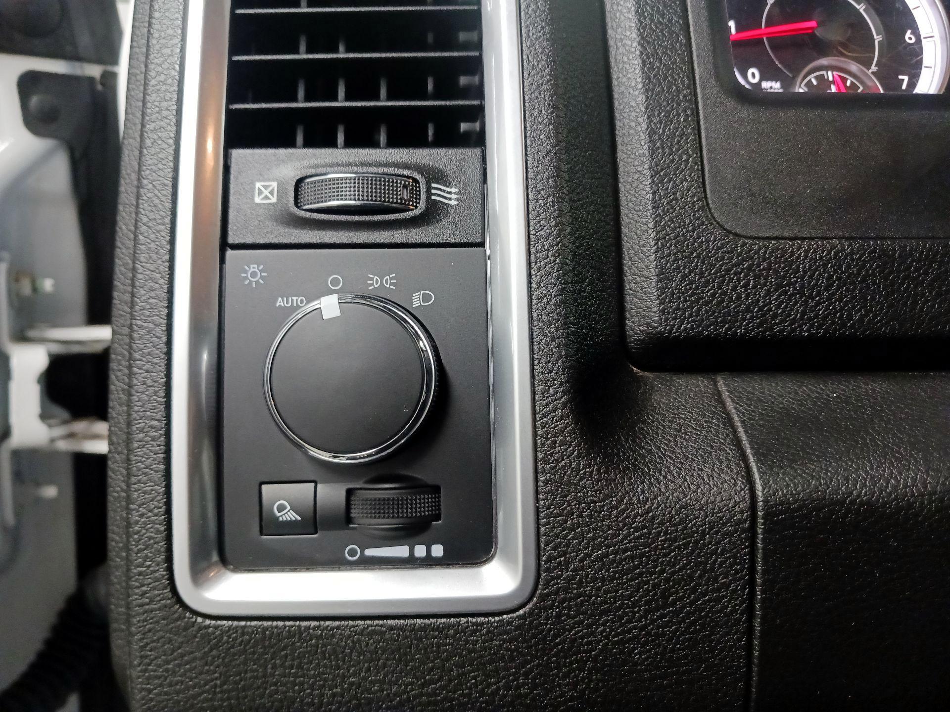 Thumbnail: 2022 RAM 1500 Classic - 13