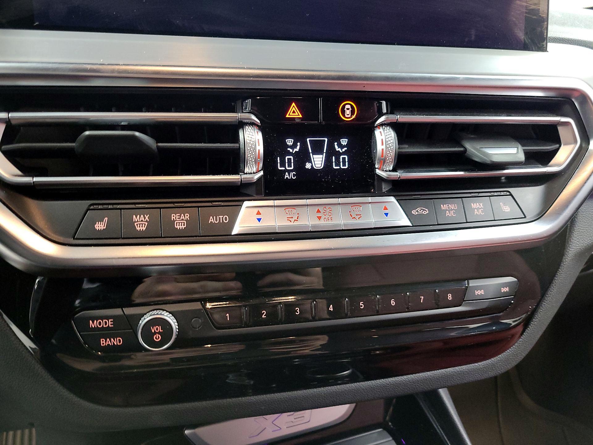 Thumbnail: 2023 BMW X3 - 14