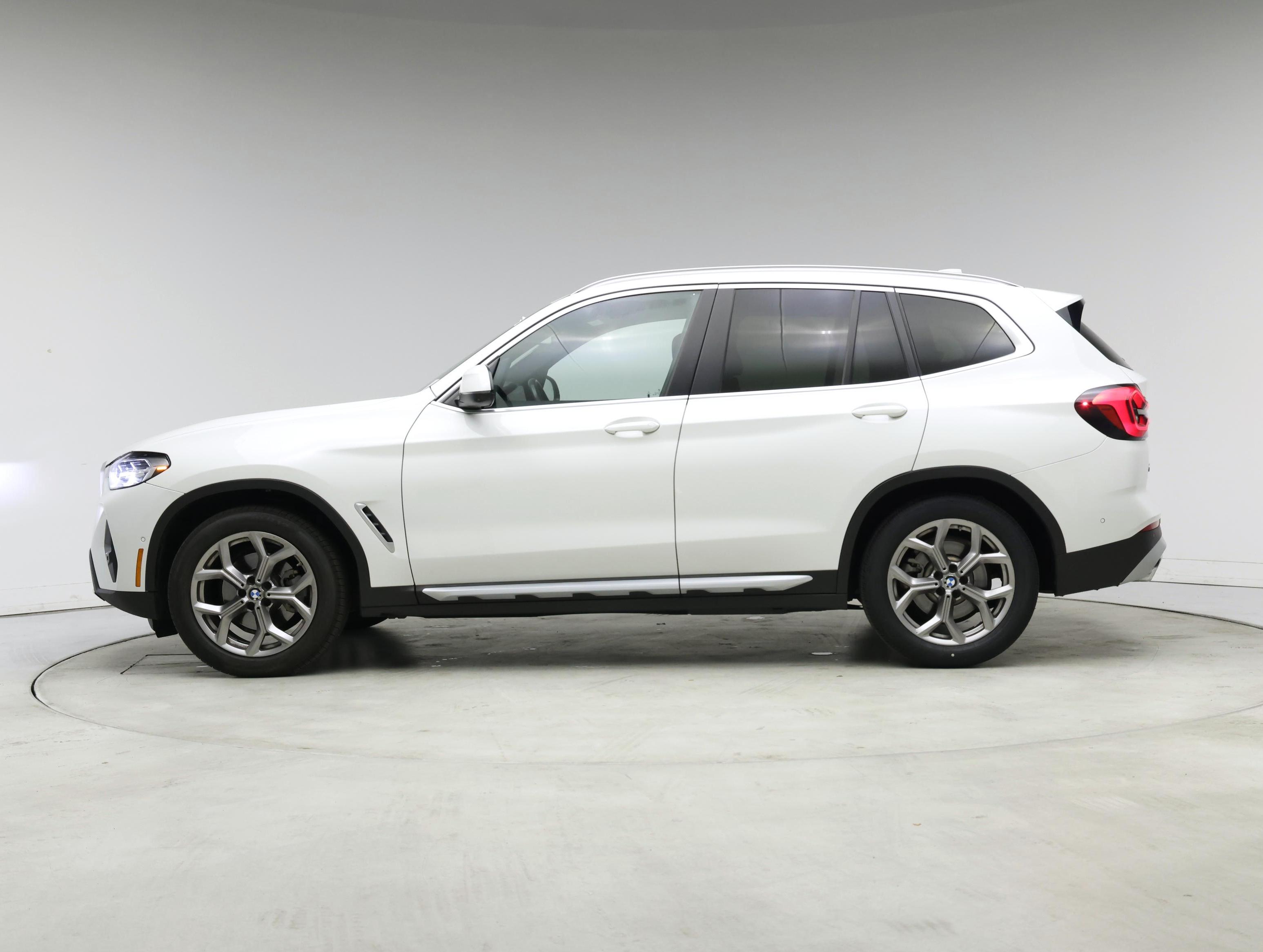 Thumbnail: 2023 BMW X3 - 3