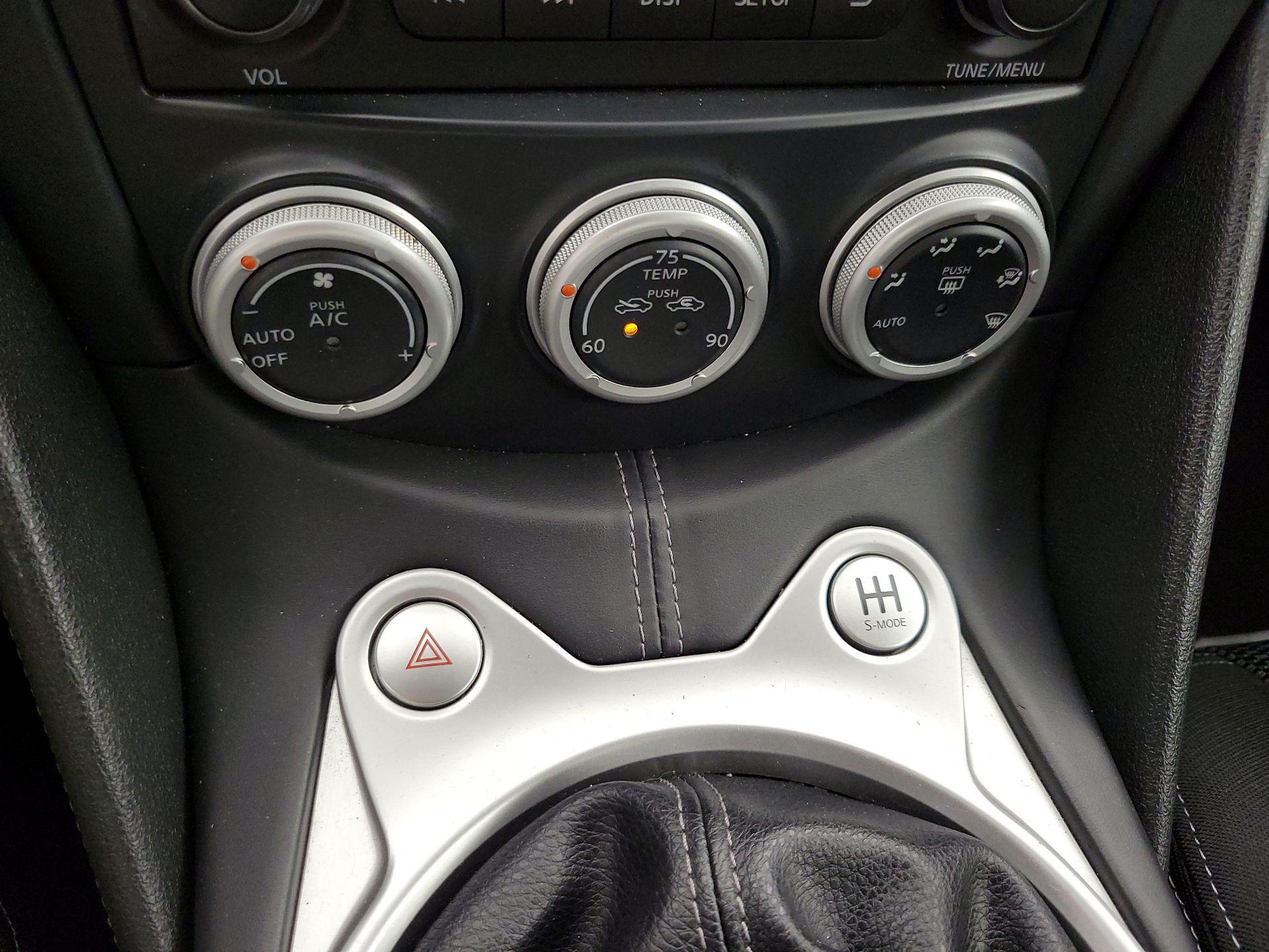 Thumbnail: 2015 Nissan Z - 15