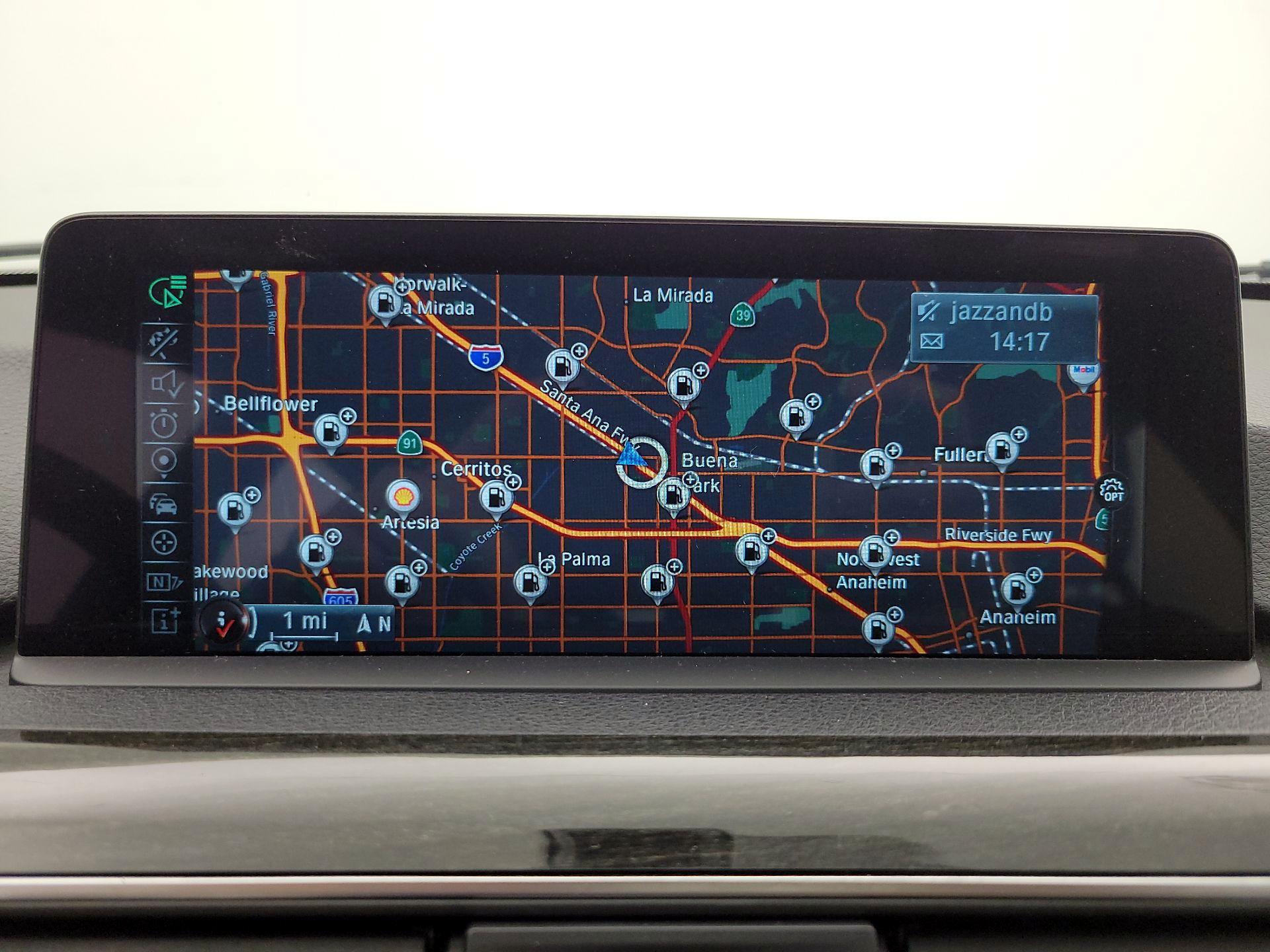 Thumbnail: 2016 BMW 3 Series - 14