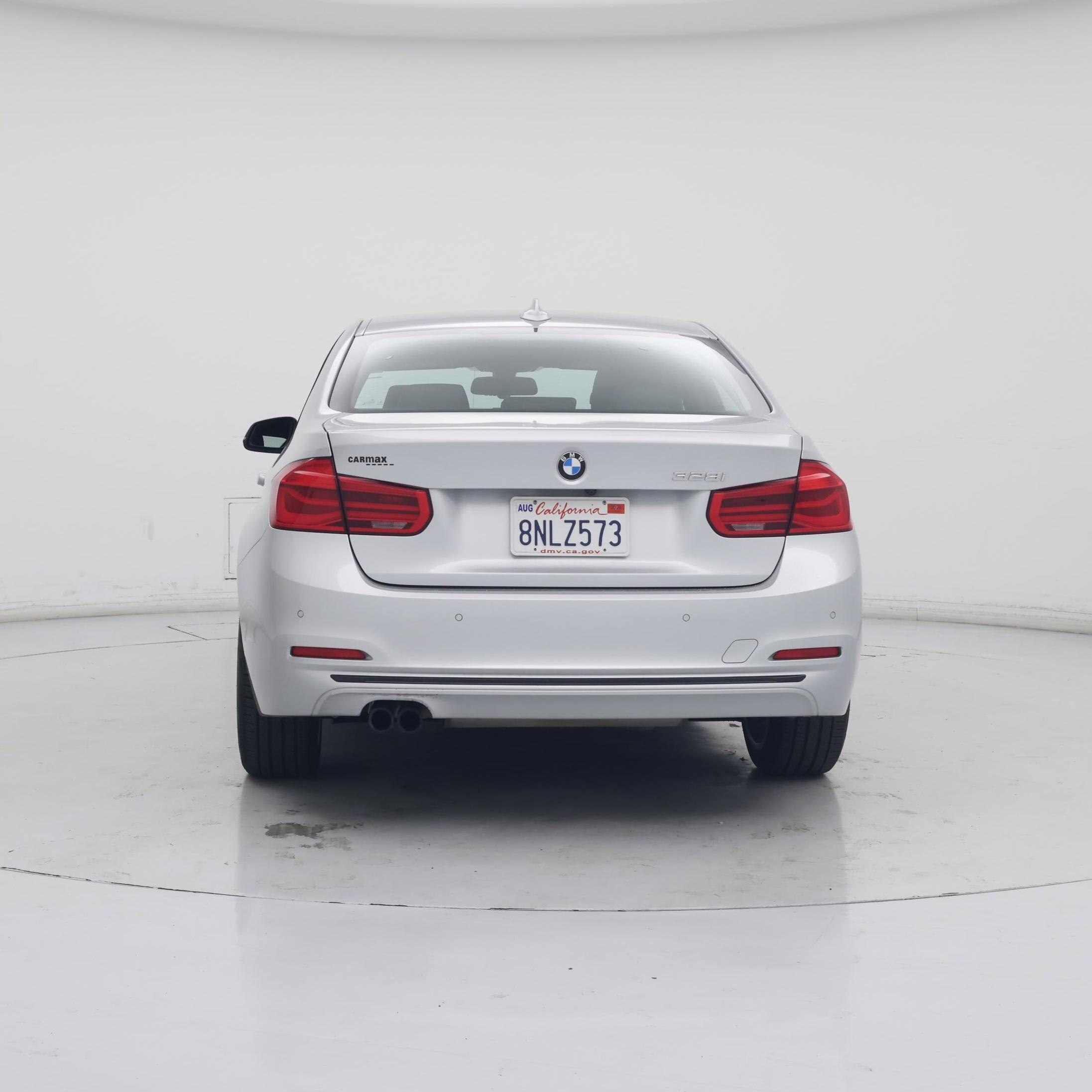 Thumbnail: 2016 BMW 3 Series - 6