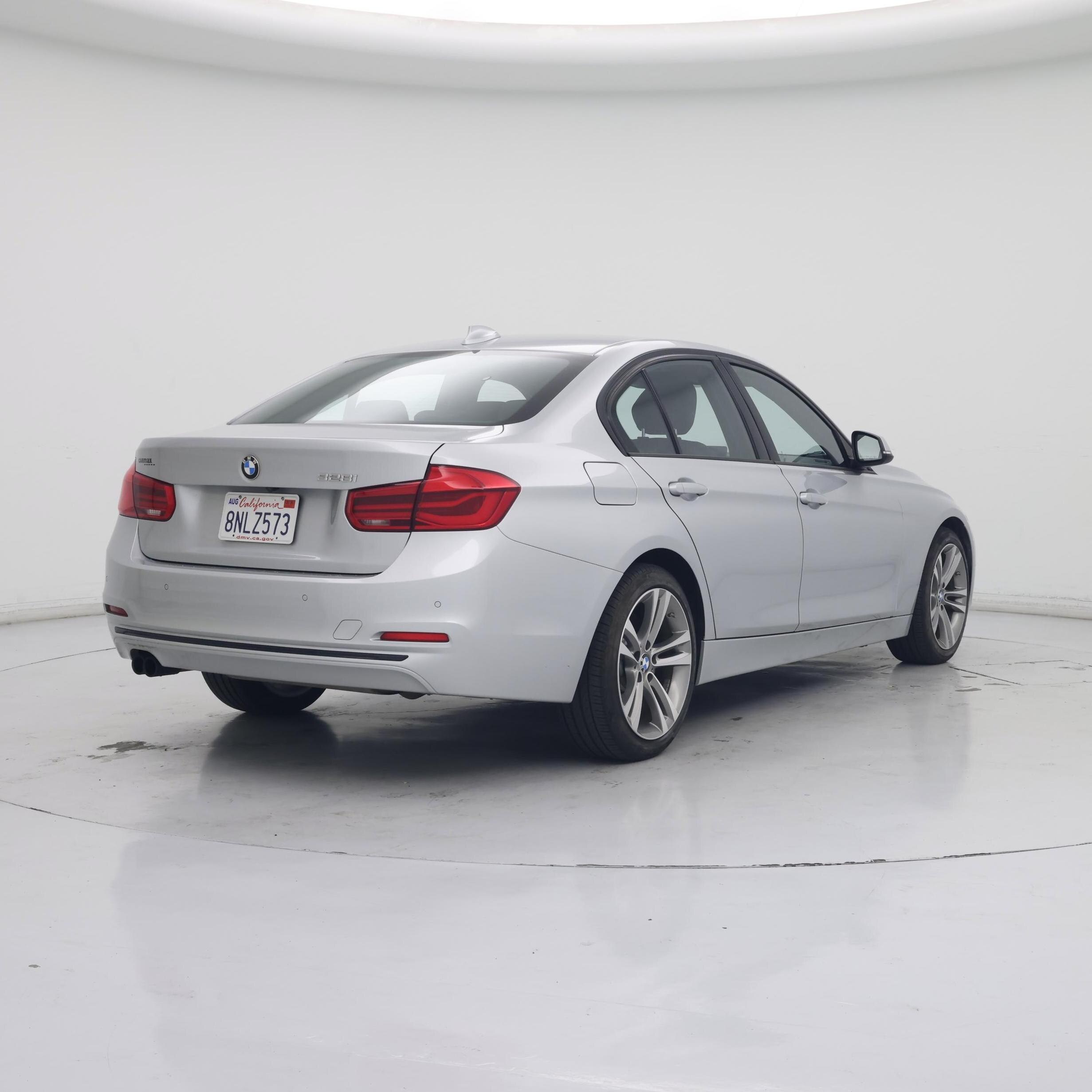 Thumbnail: 2016 BMW 3 Series - 8