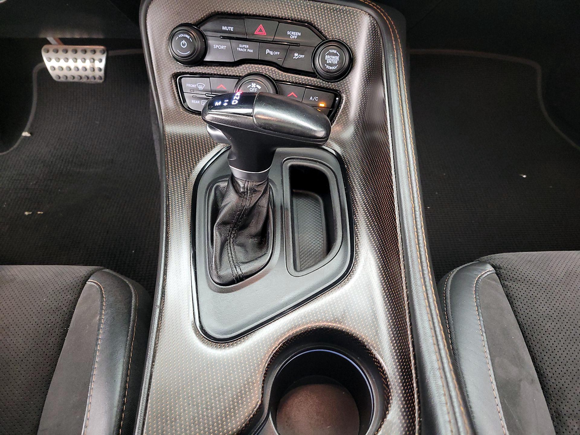 Thumbnail: 2020 Dodge Challenger - 17