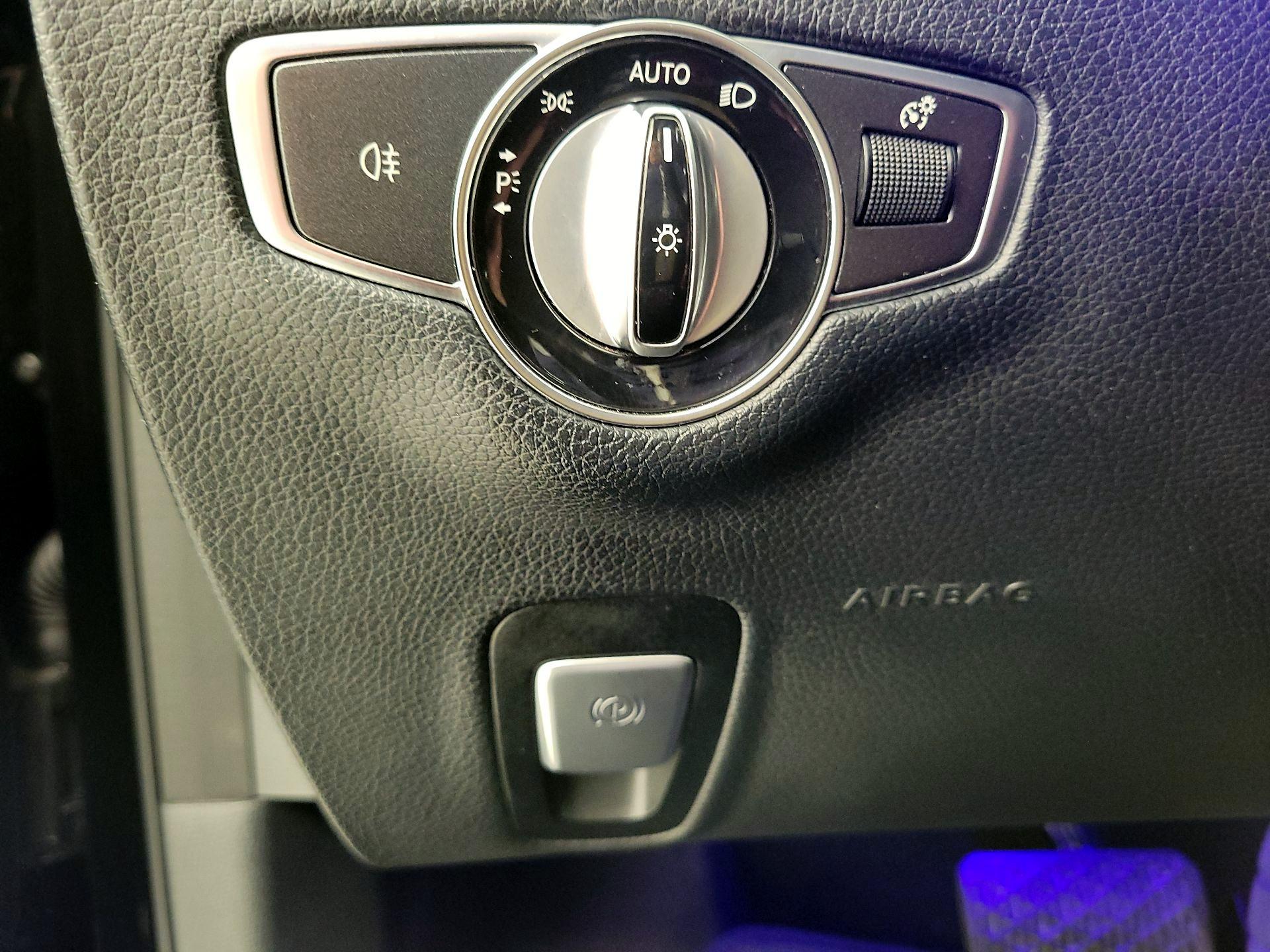 Thumbnail: 2021 Mercedes-Benz E-Class - 13