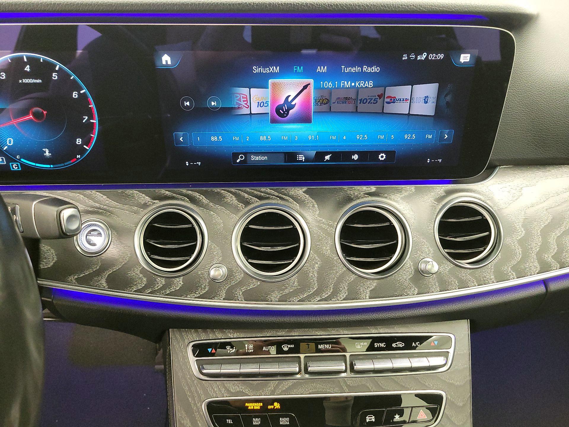 Thumbnail: 2021 Mercedes-Benz E-Class - 16