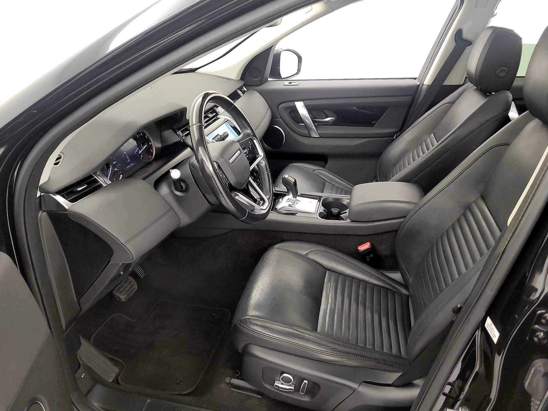 Thumbnail: 2021 Land Rover Discovery Sport - 11