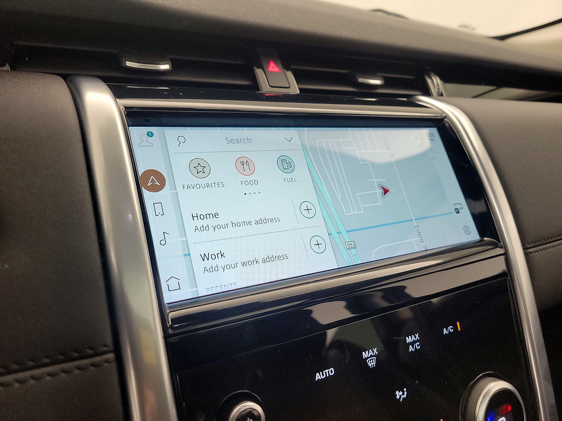 Thumbnail: 2021 Land Rover Discovery Sport - 14