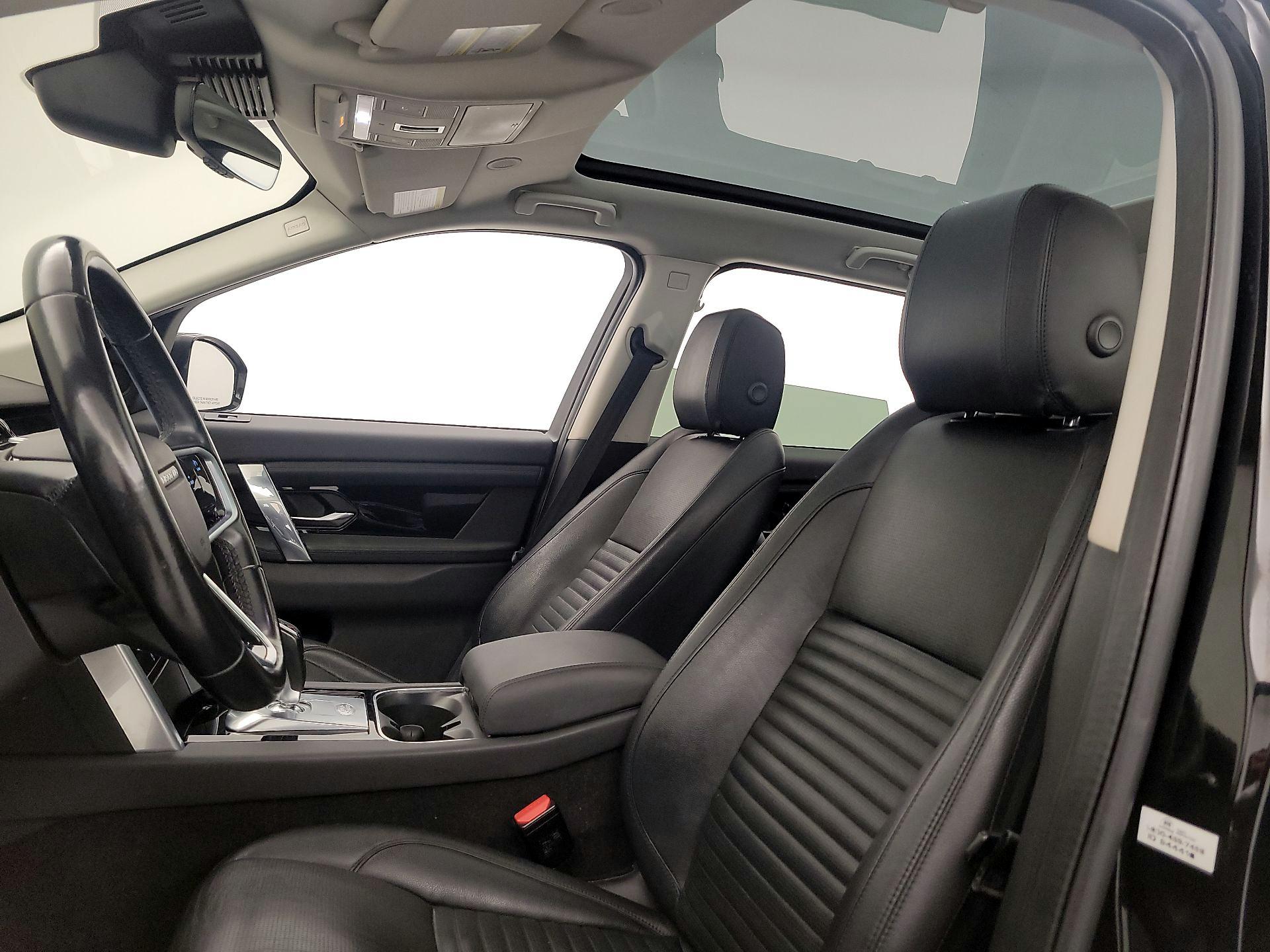 Thumbnail: 2021 Land Rover Discovery Sport - 20