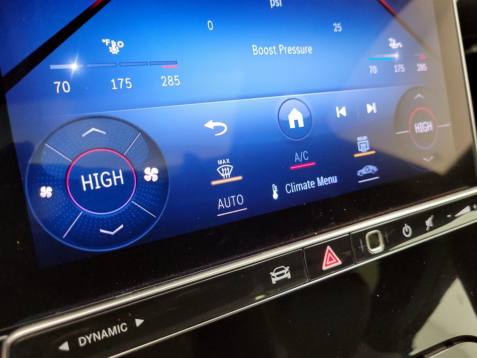 Thumbnail: 2023 Mercedes-Benz C-Class - 16