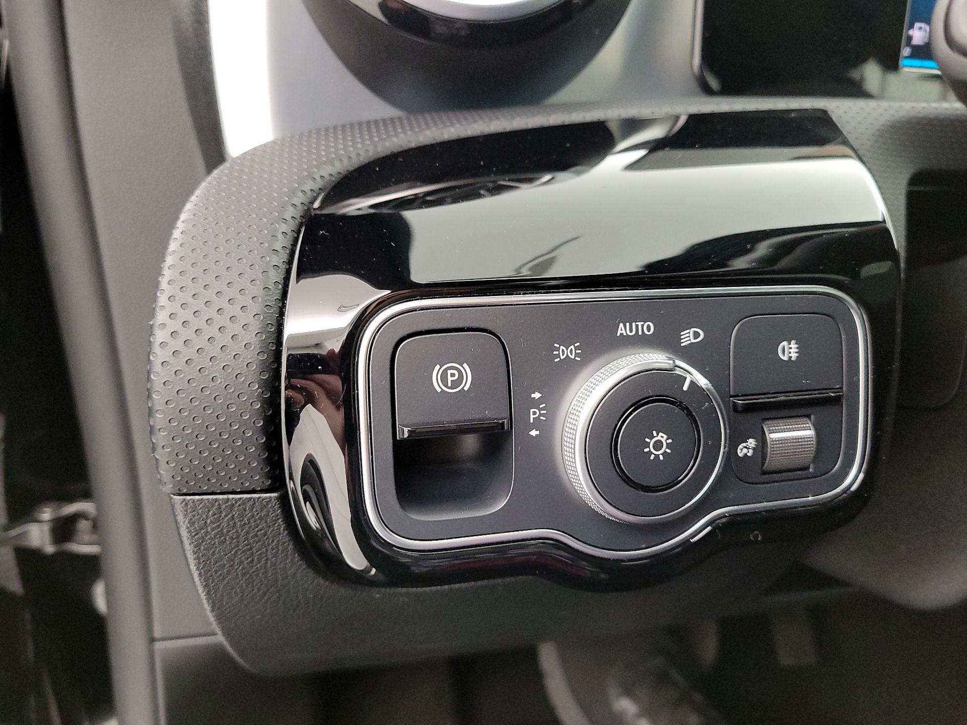 Thumbnail: 2023 Mercedes-Benz CLA - 13