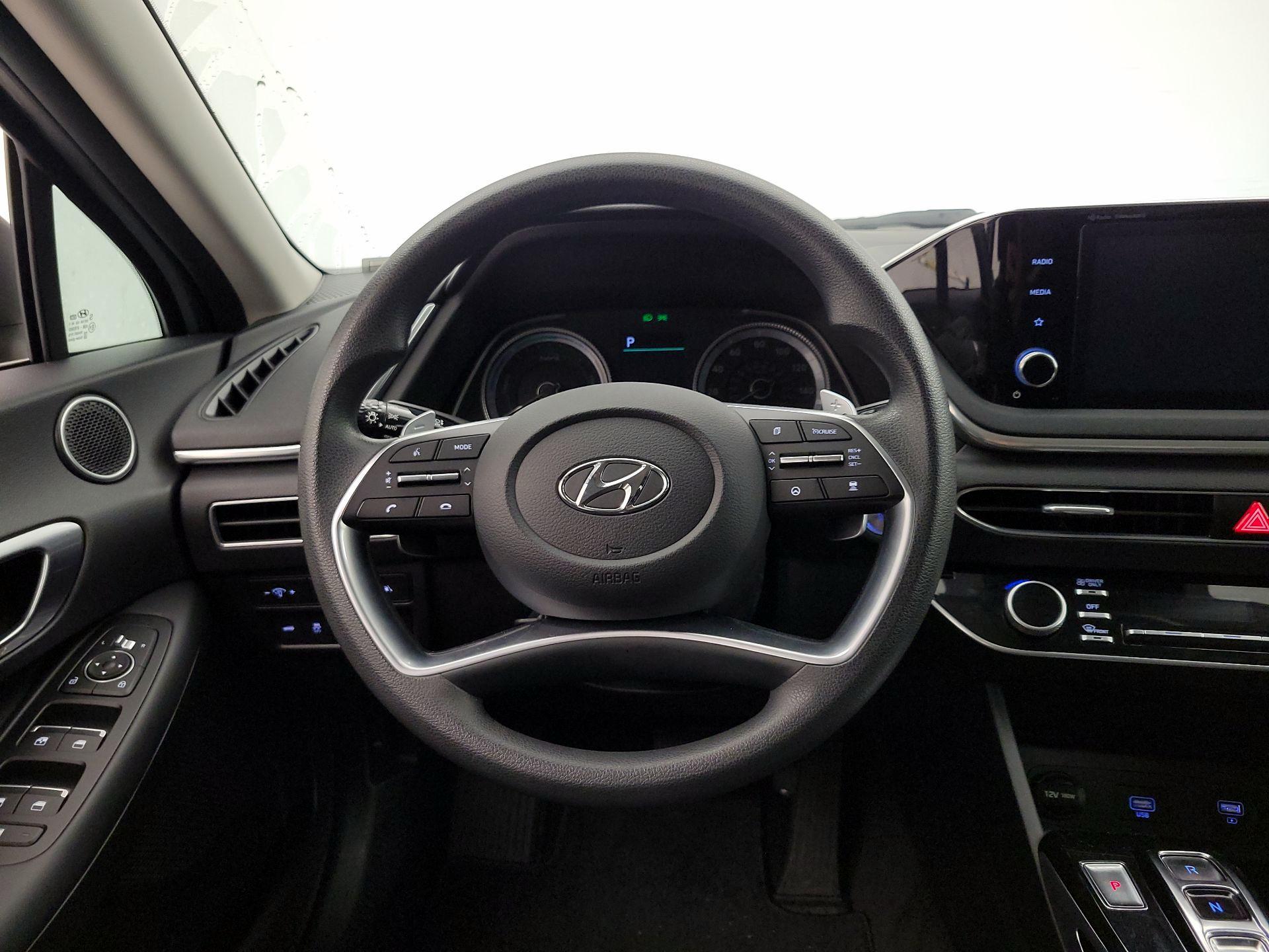 Thumbnail: 2020 Hyundai Sonata - 10