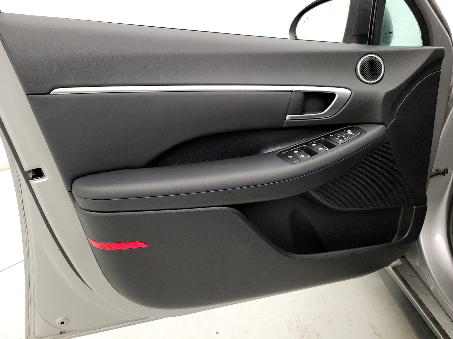 Thumbnail: 2020 Hyundai Sonata - 12