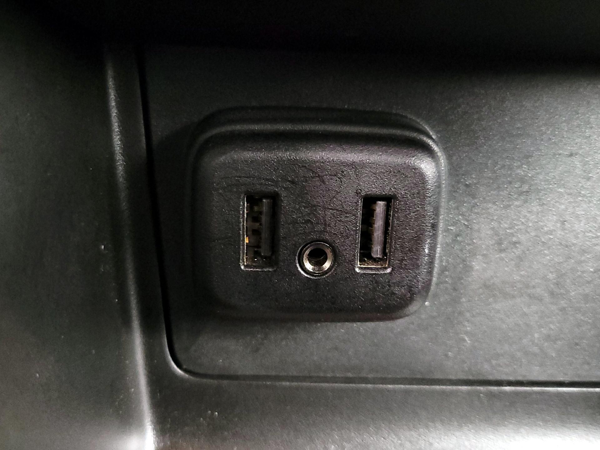 Thumbnail: 2022 GMC Canyon - 18