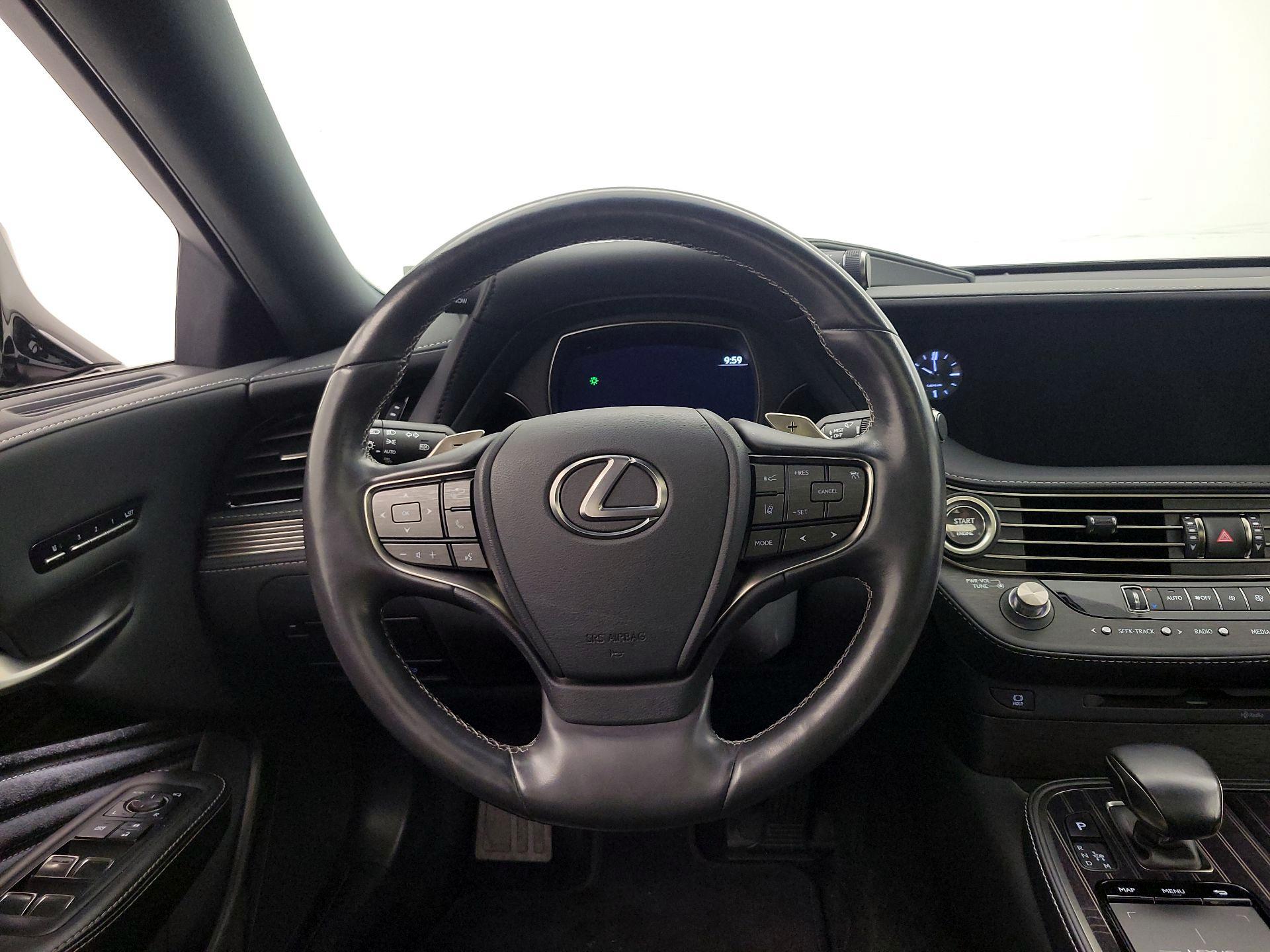 Thumbnail: 2020 Lexus LS - 10